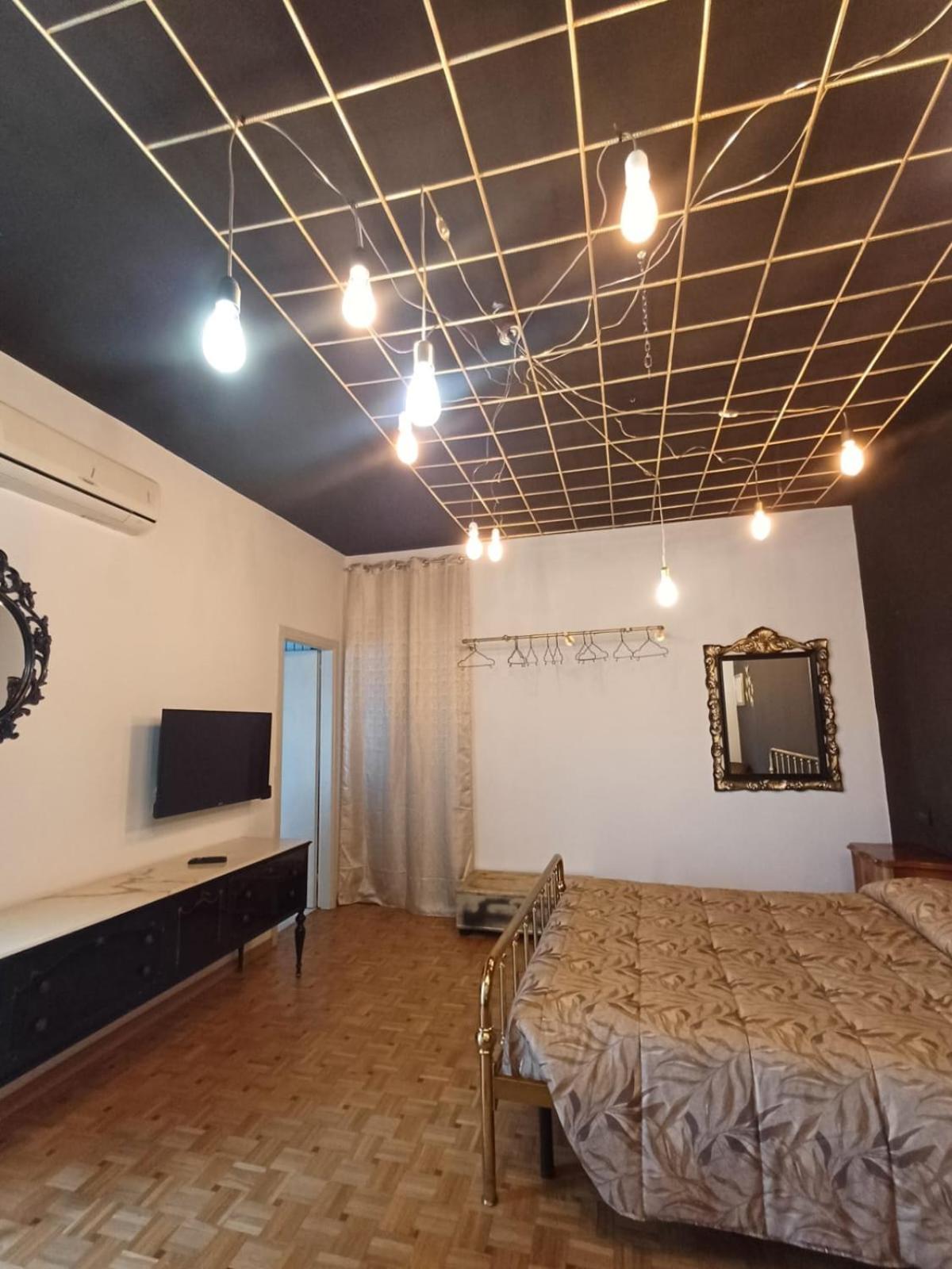 Deluxe Room - Photo 7