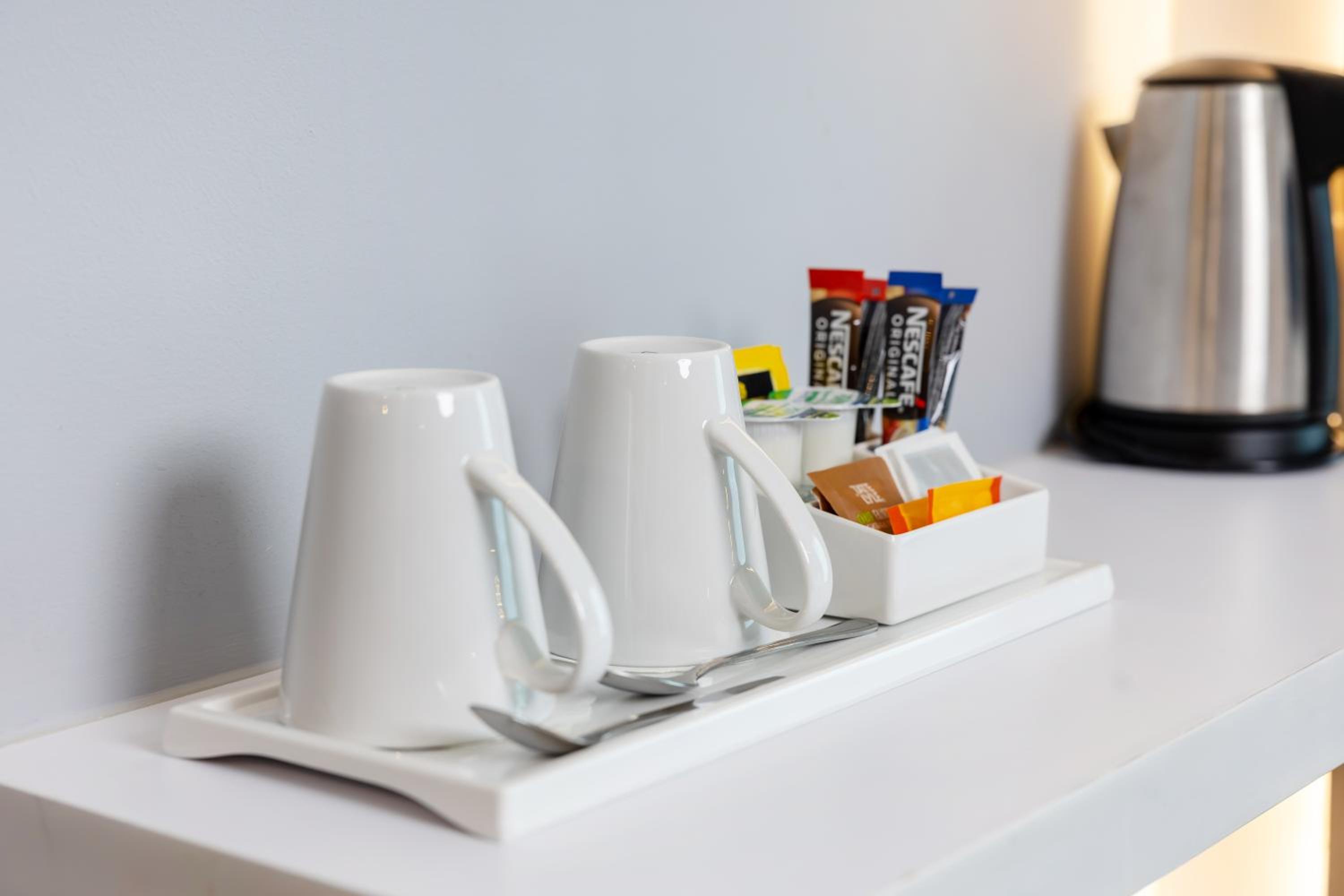 Standard Double Room with Free Hot Breakfast photo 2