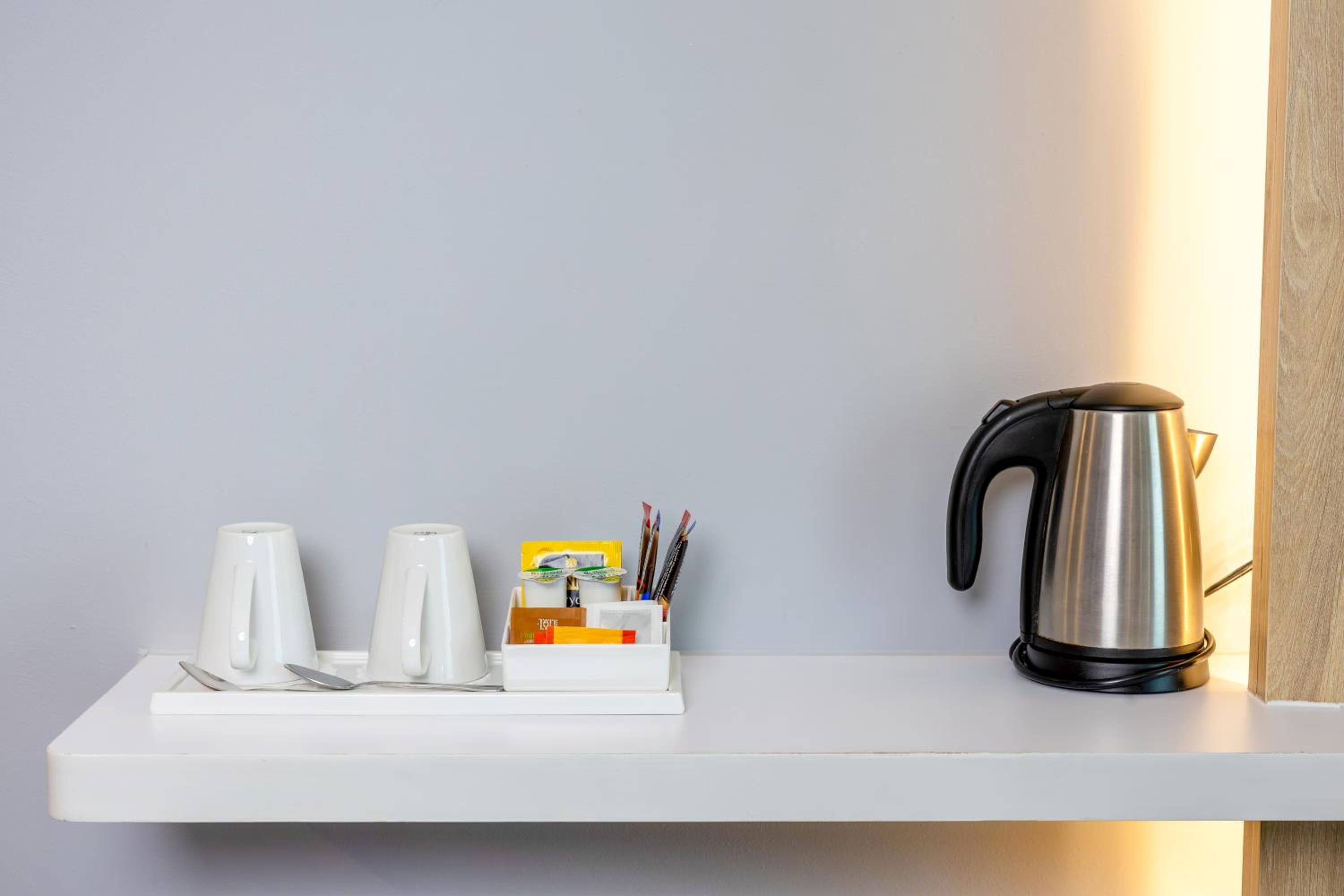 Standard Double Room with Free Hot Breakfast