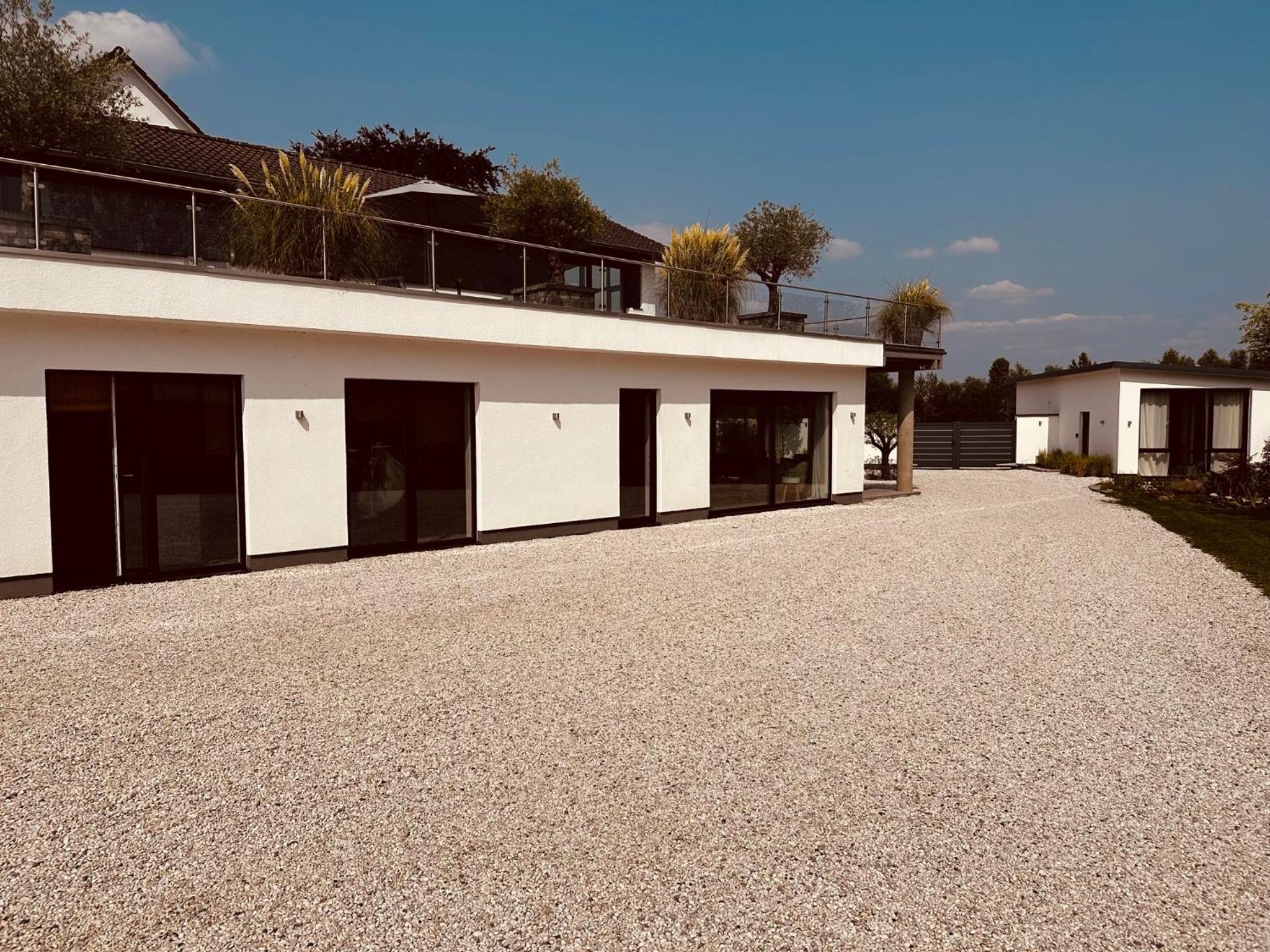 Villa photo 2
