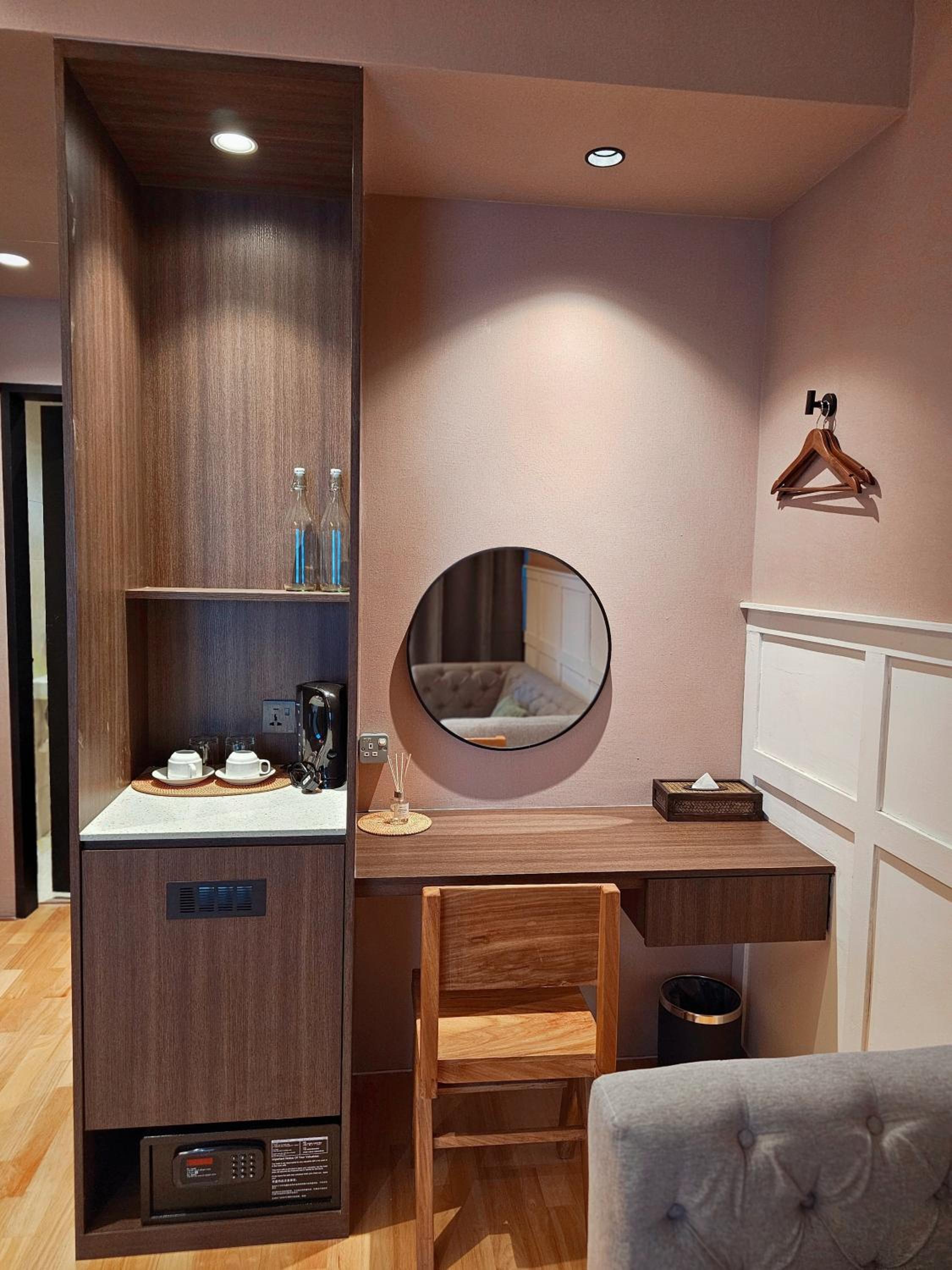 Two-Bedroom Suite - Photo 20