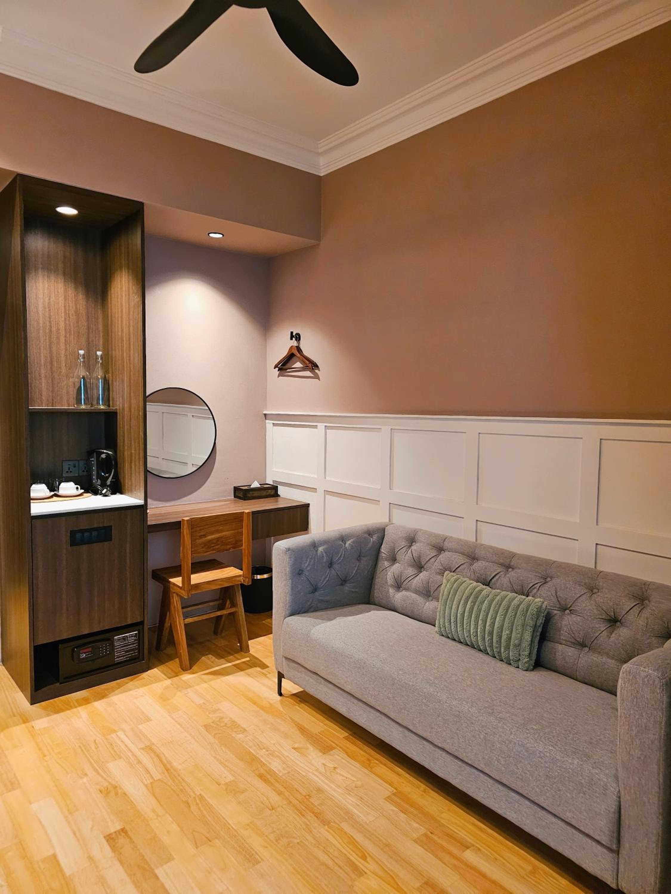 Two-Bedroom Suite - Photo 8