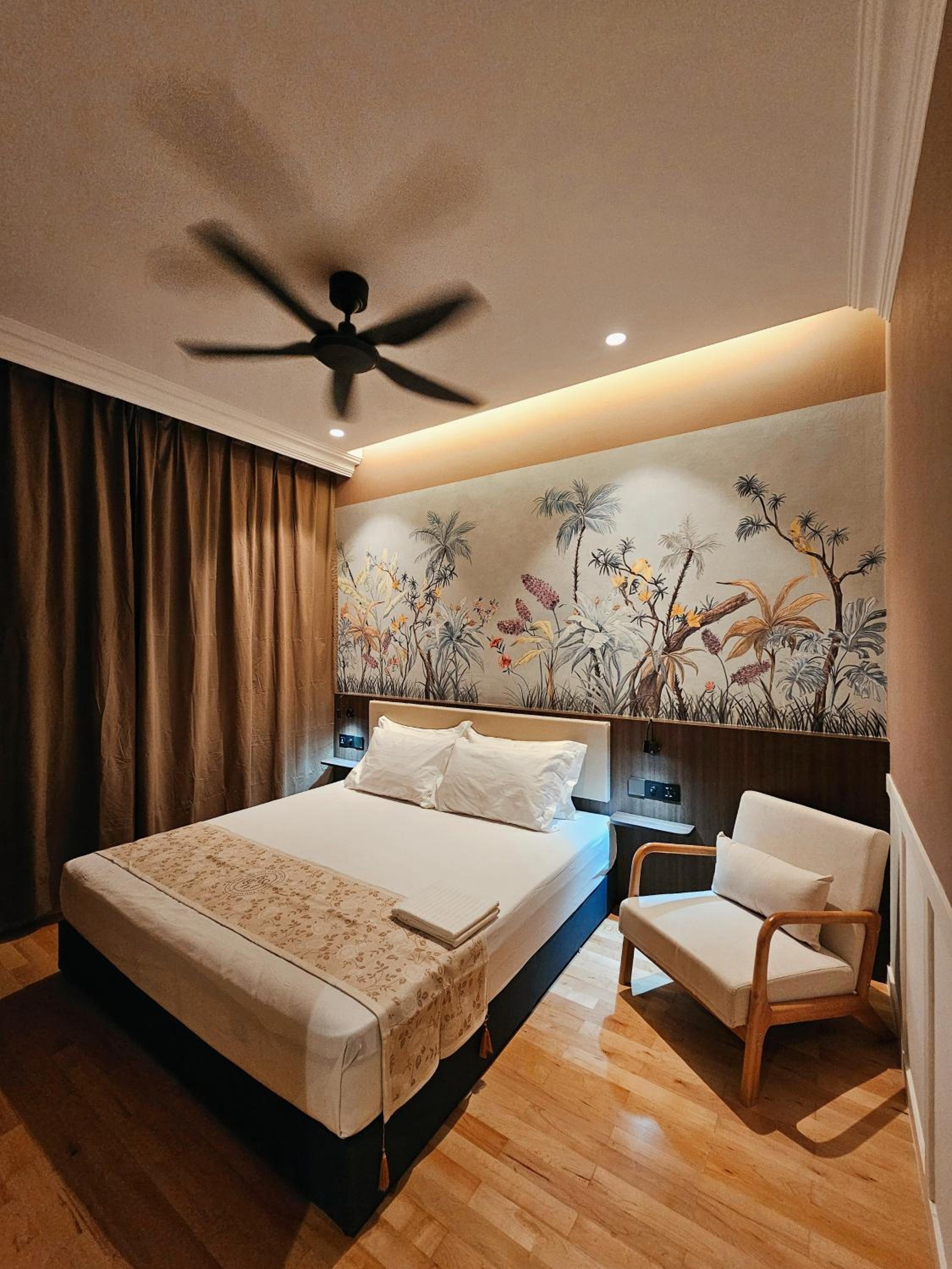 Two-Bedroom Suite - Photo 31