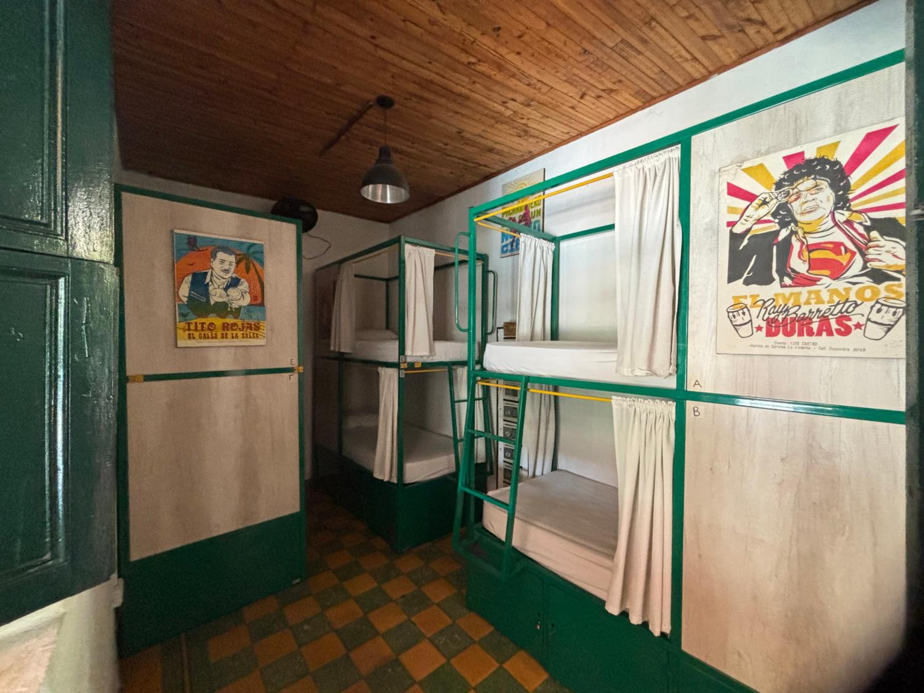 Bed in 6-Bed Mixed Dormitory Room photo 1