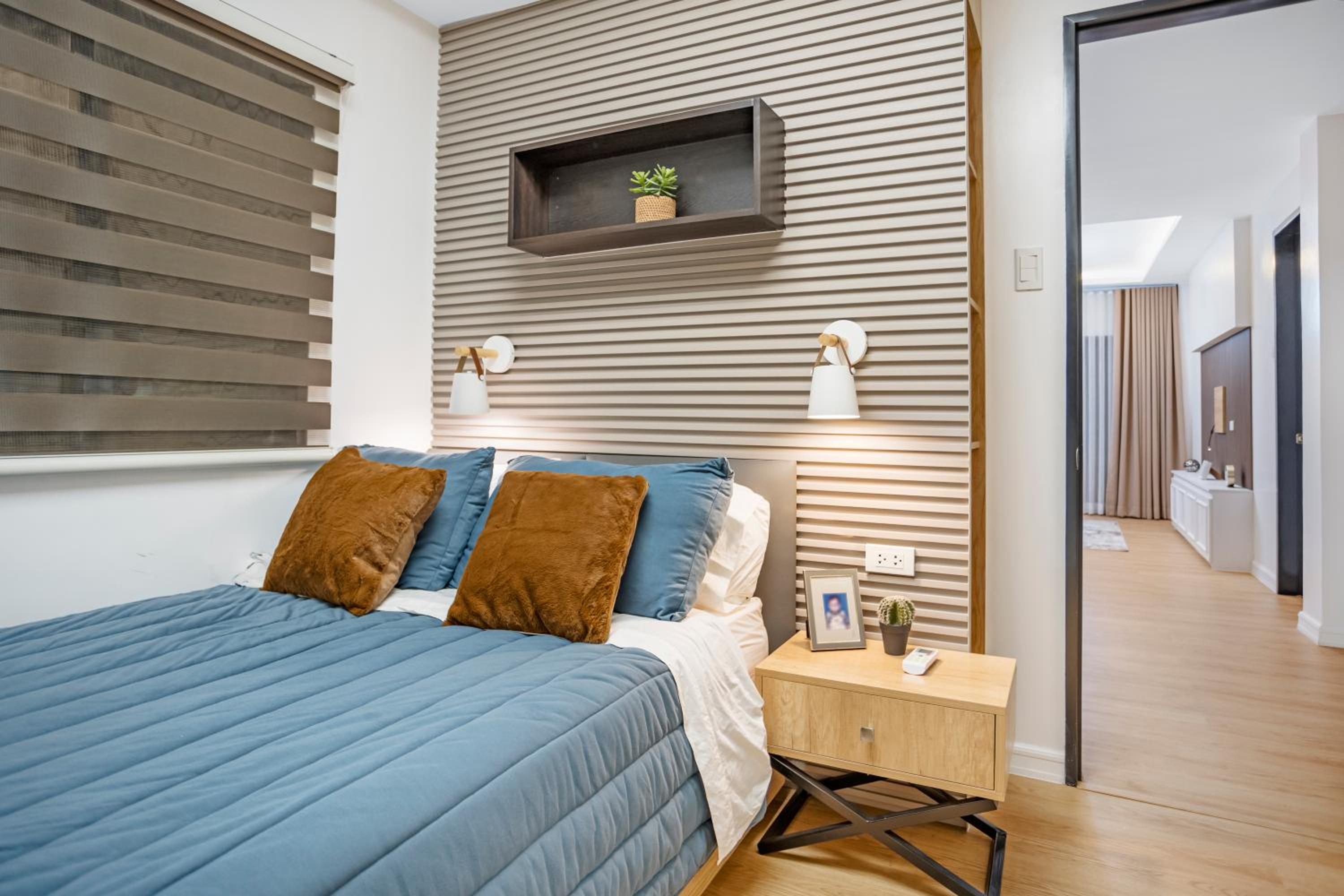 Three-Bedroom House photo 2