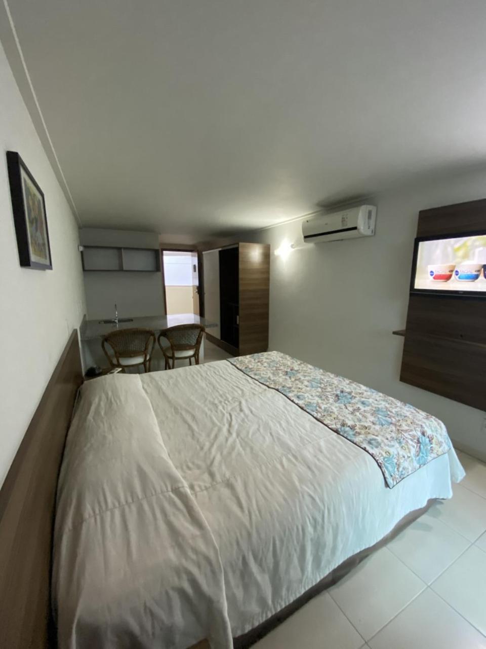 One-Bedroom Apartment - Photo 11