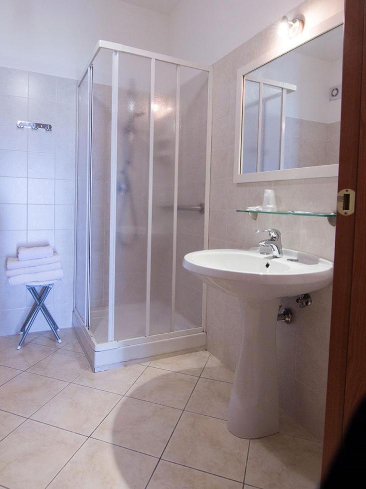 Triple Room - Photo 2