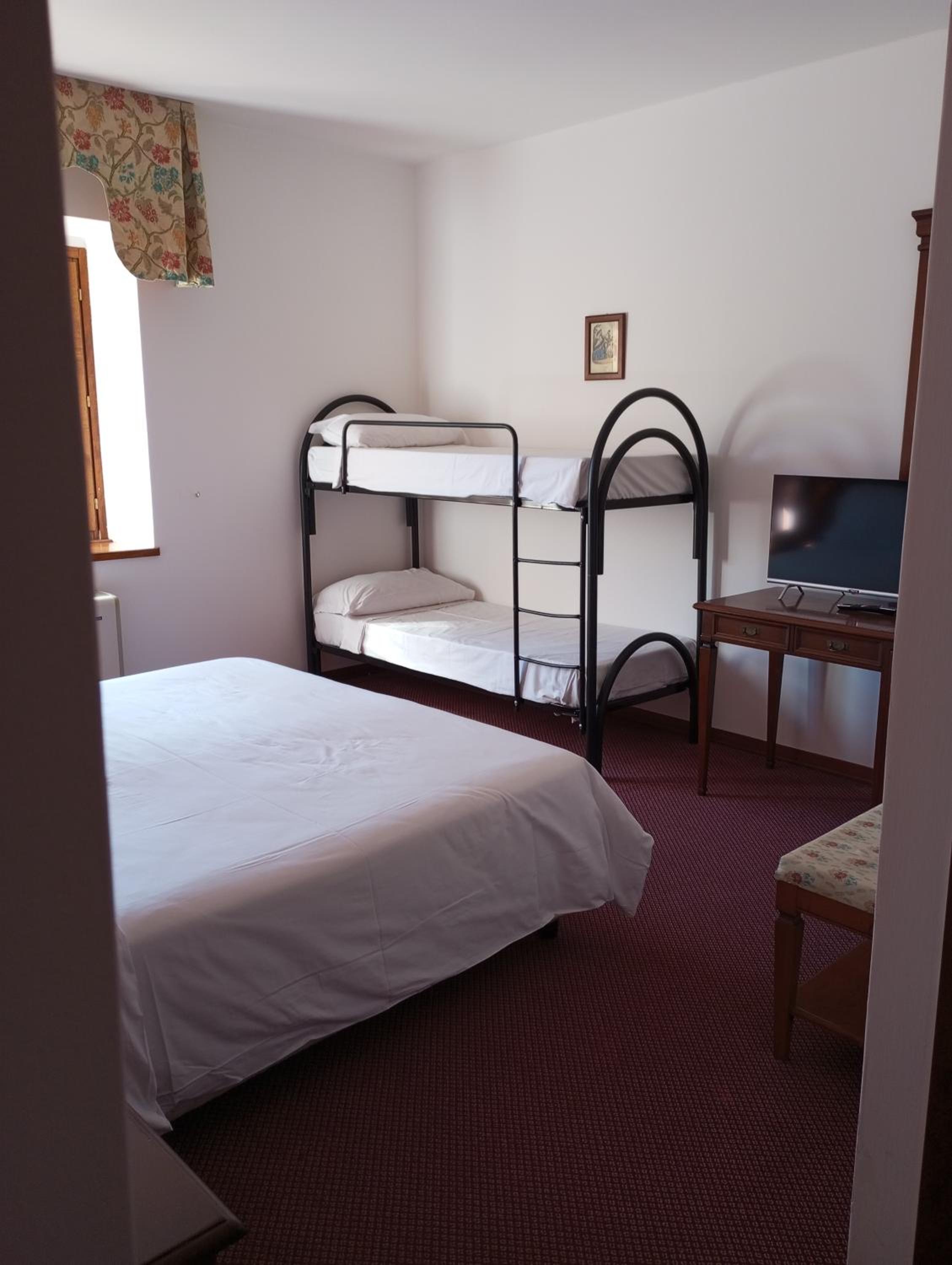 Quadruple Room photo 2