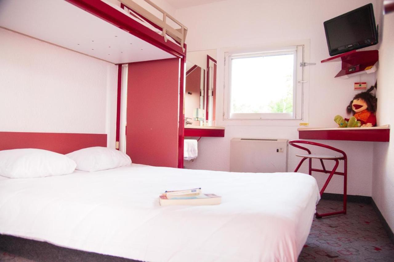 Triple Room with Shared Bathroom