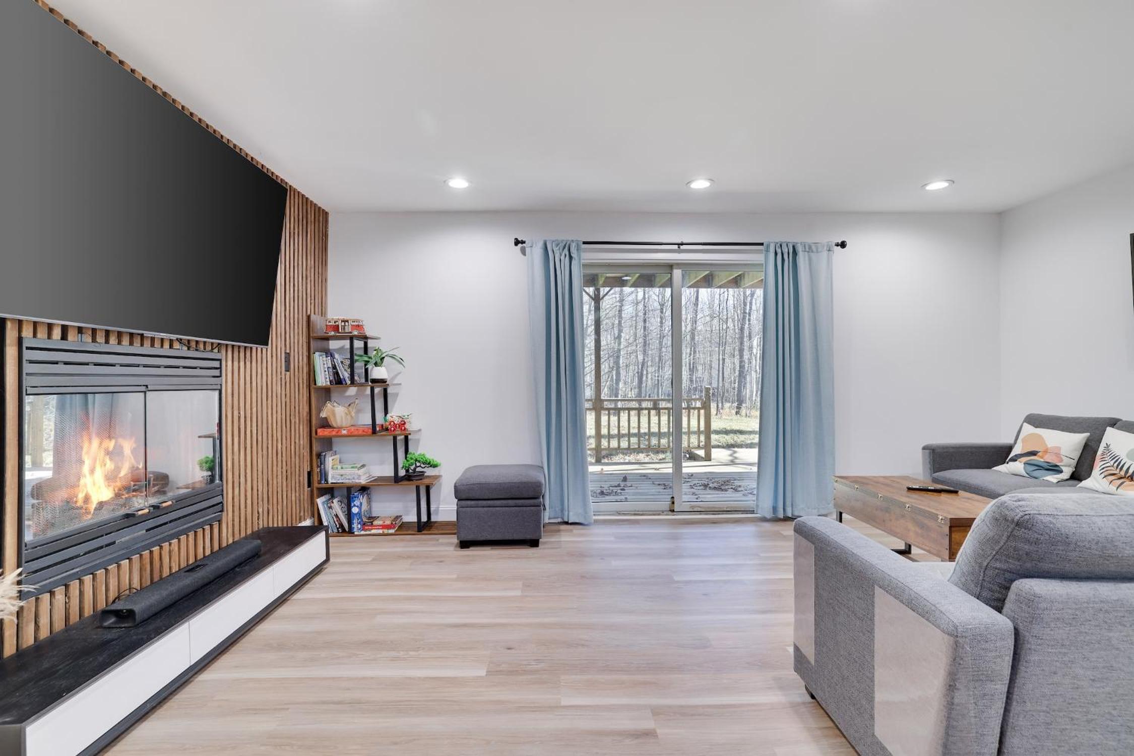 Three-Bedroom House photo 2