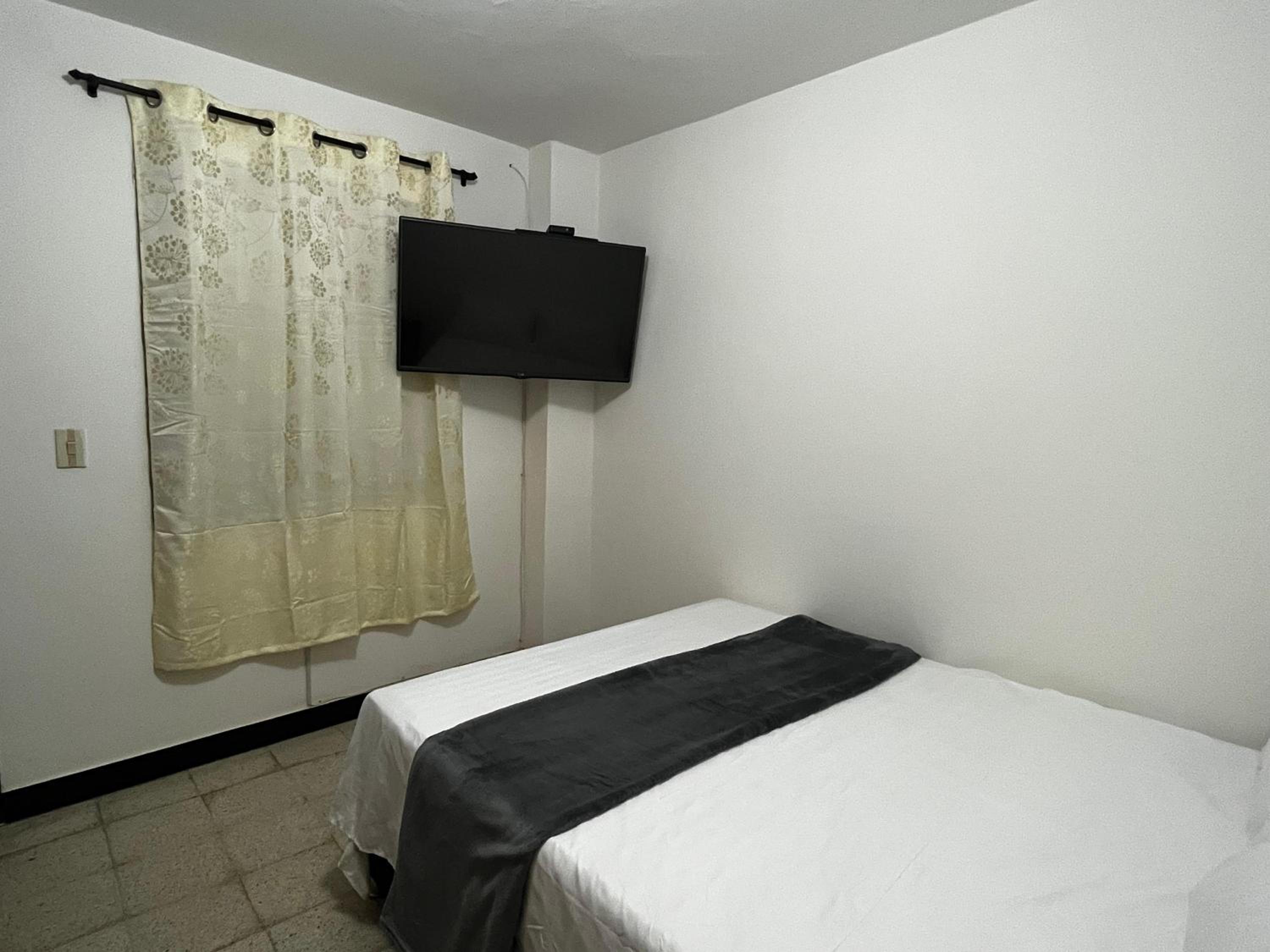 Double Room With Shared Bathroom