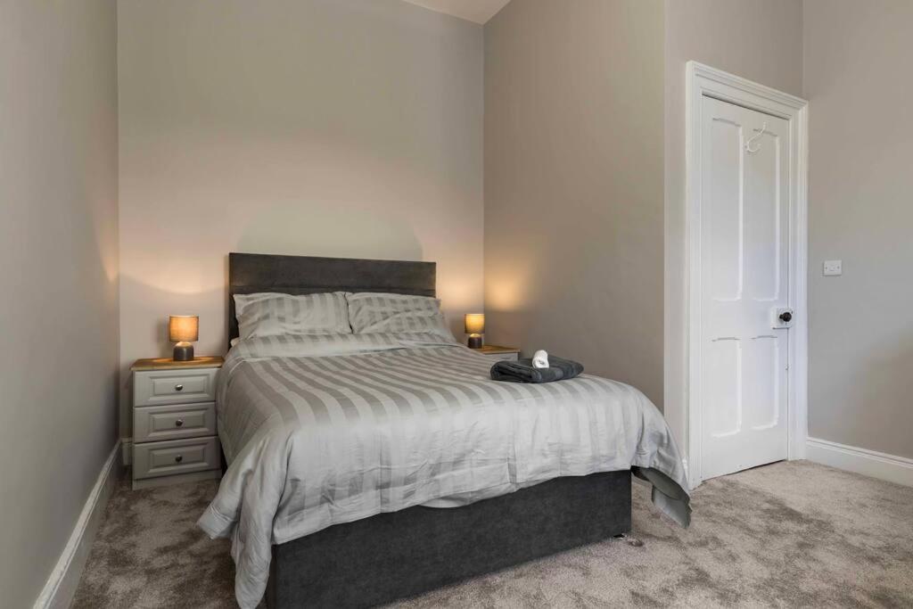 Four-Bedroom House photo 3