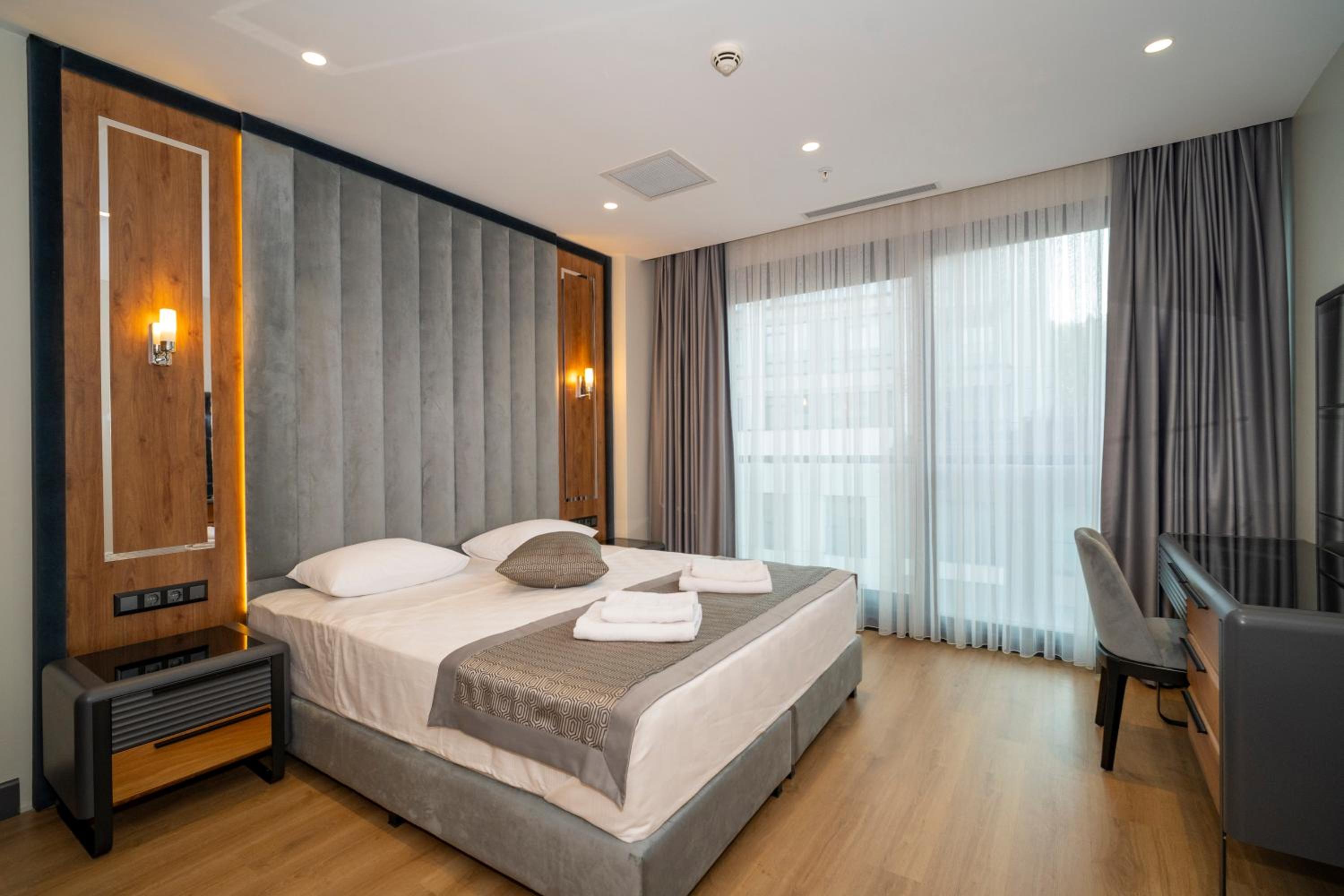 Two-Bedroom Apartment with Balcony