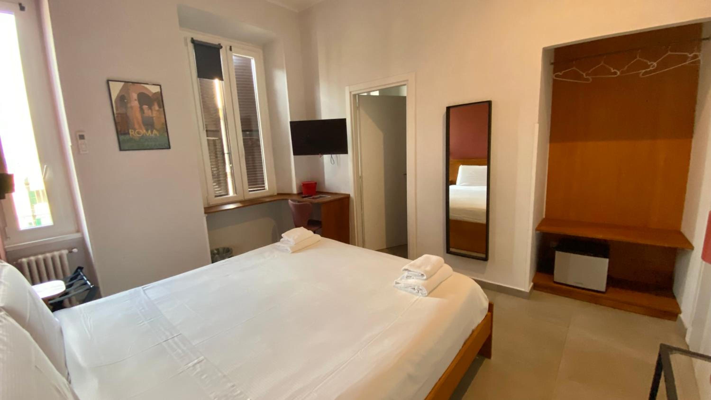 Standard Double Room photo 2