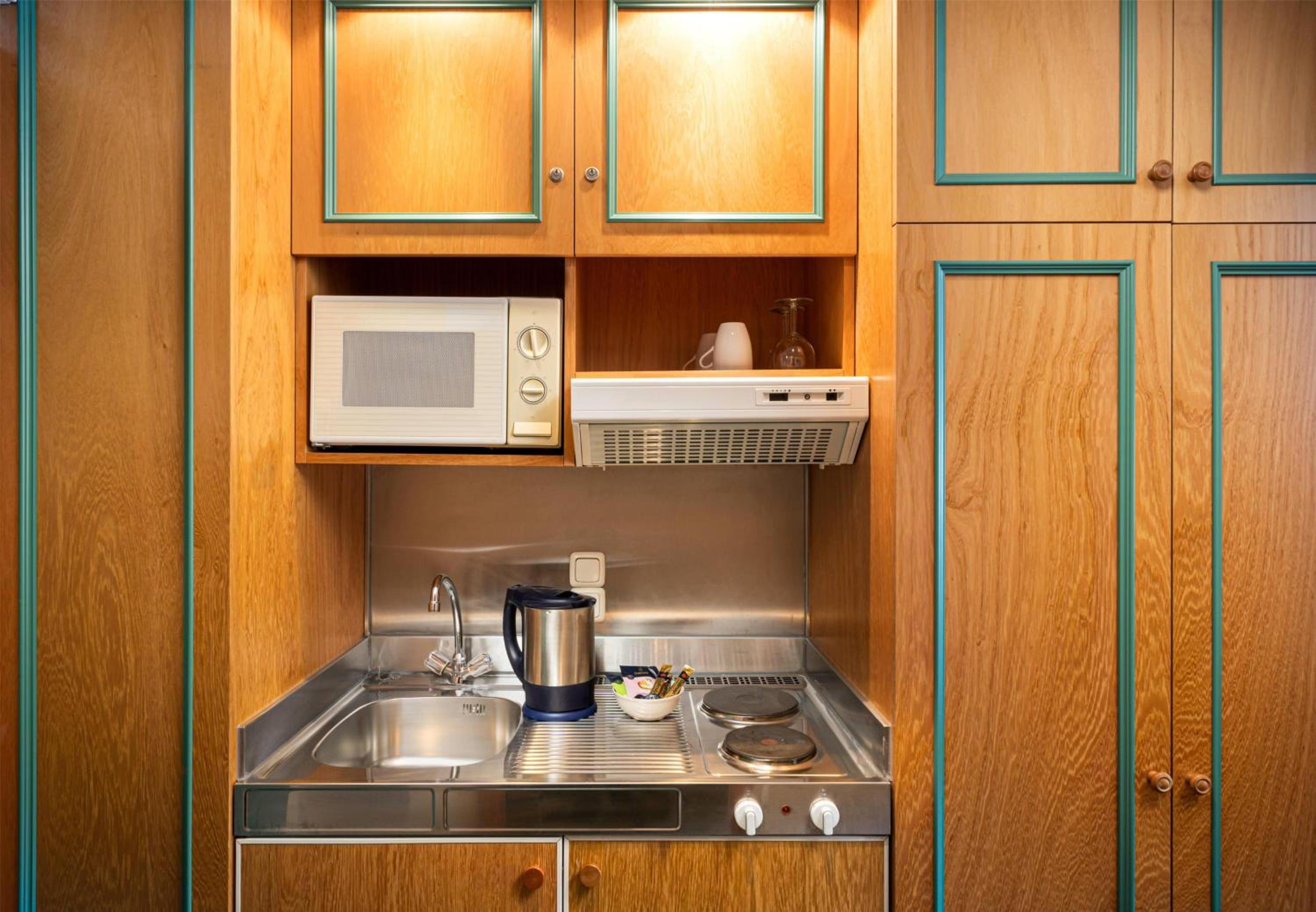 Apartment with Kitchenette