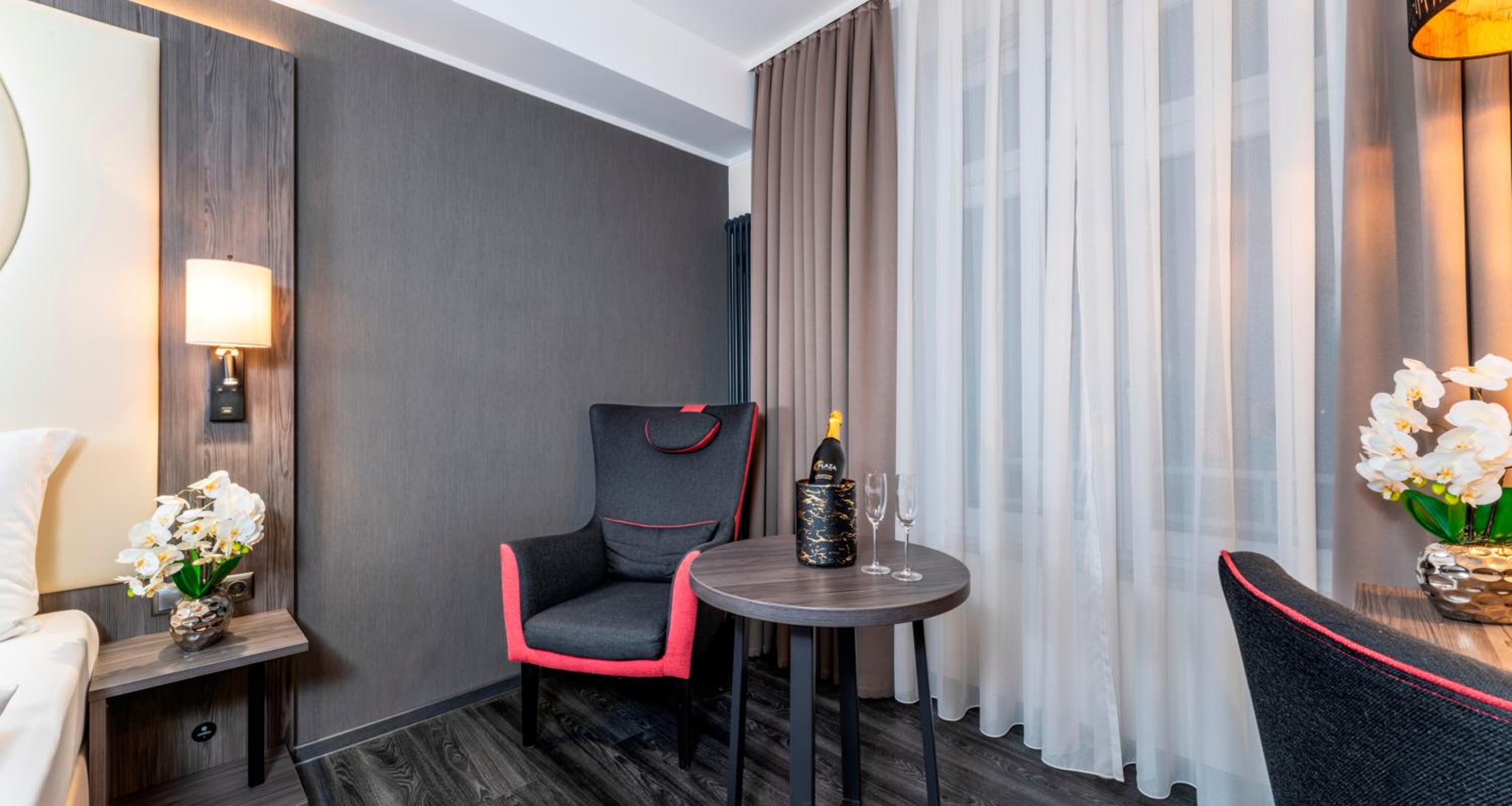 Standard Single Room - Park Side photo 3
