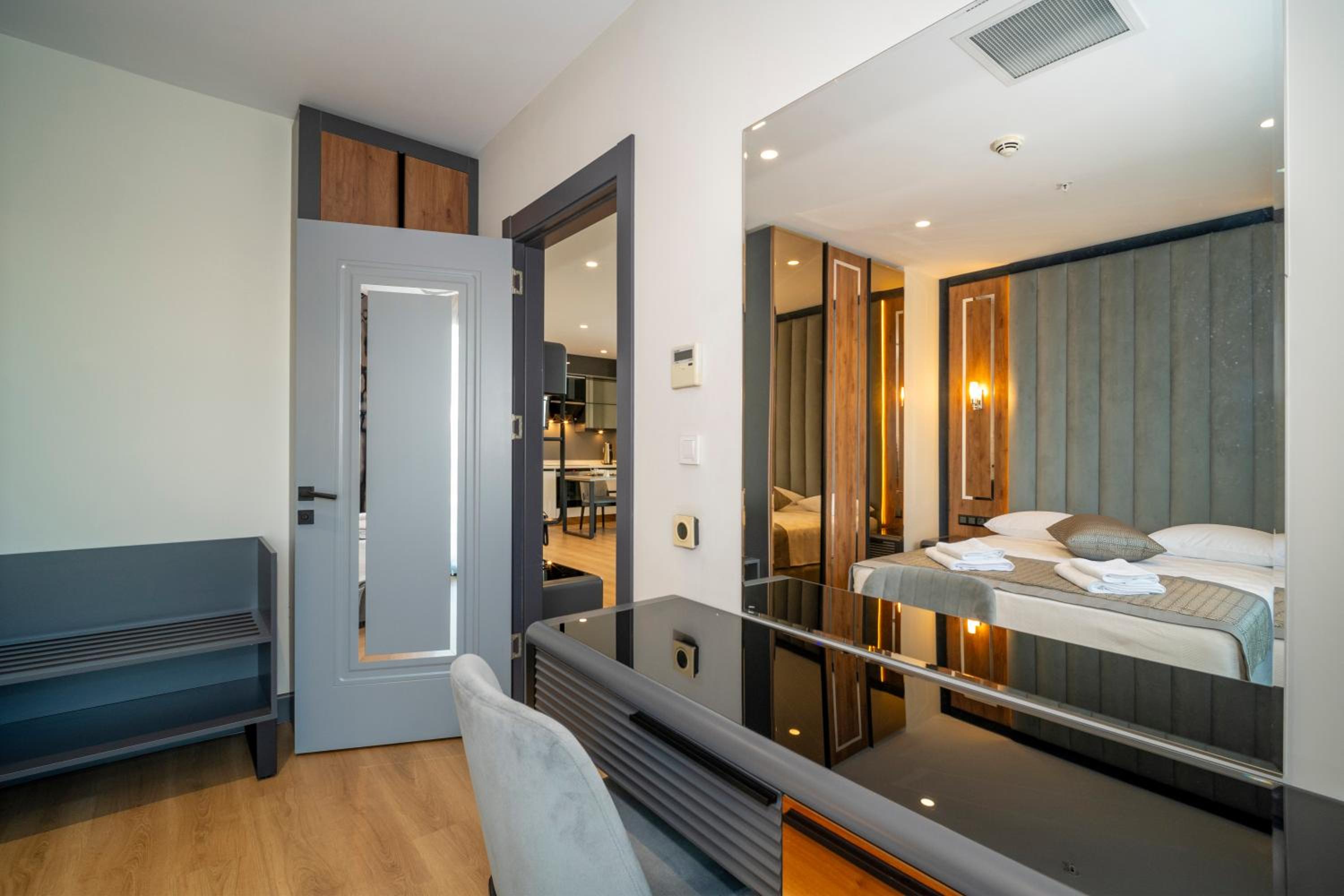 Apartment with Balcony