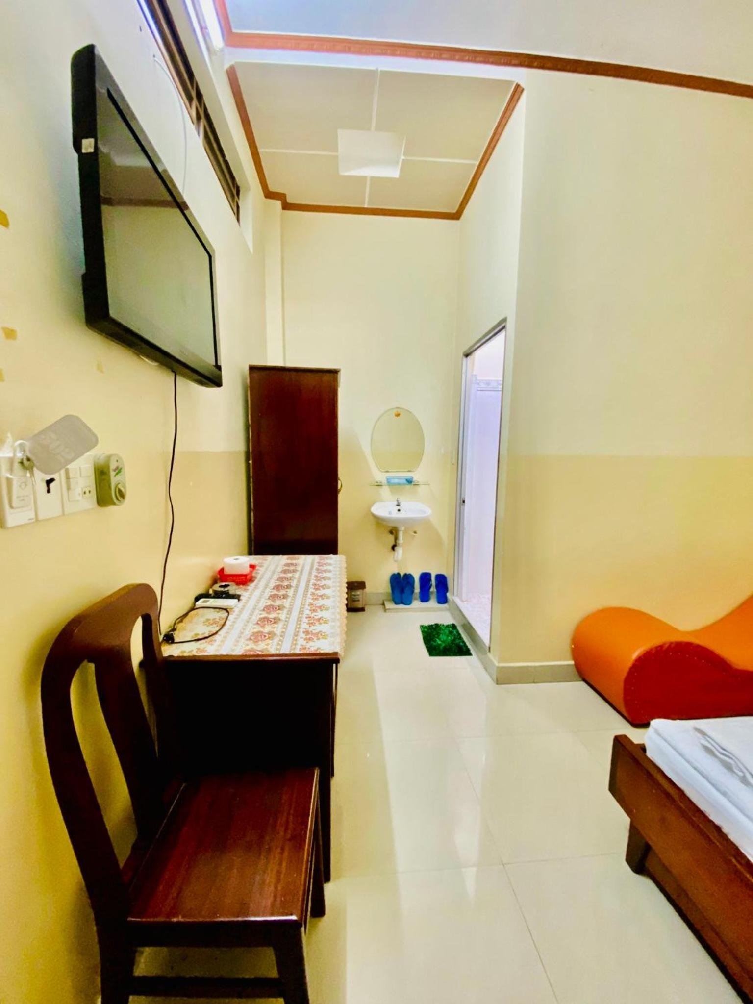 Double Room - Photo 2