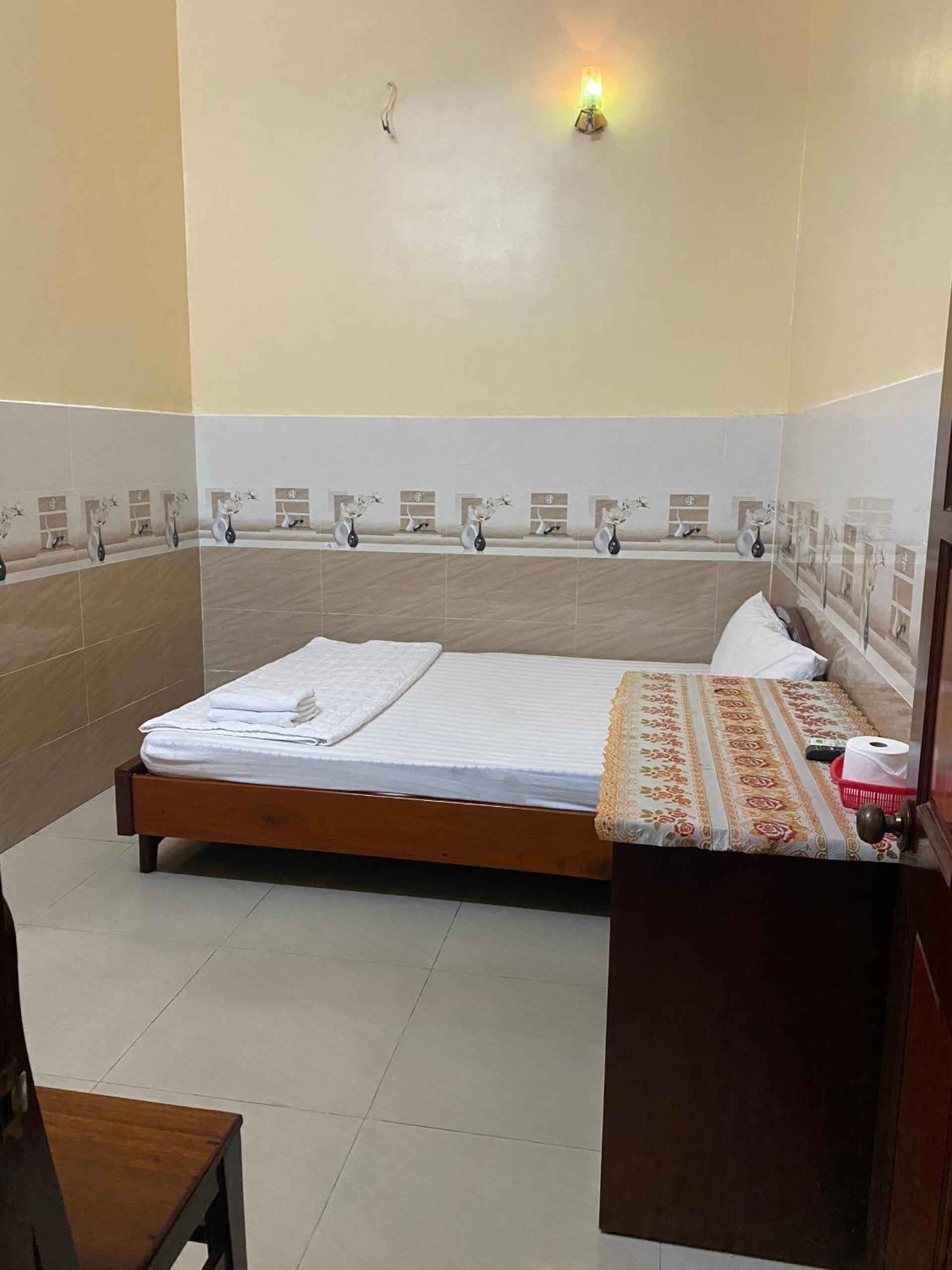 Double Room - Photo 13