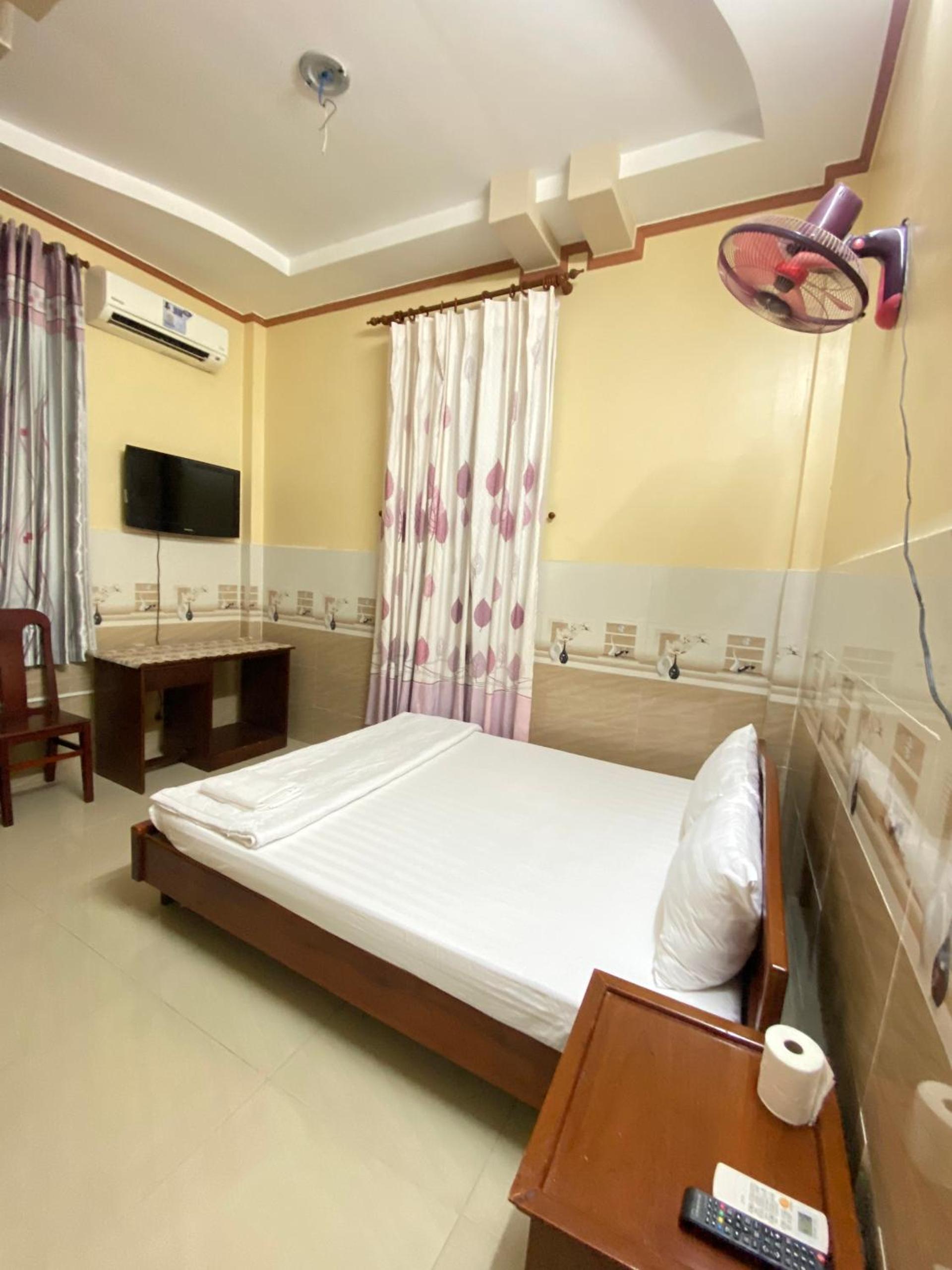 Double Room - Photo 15