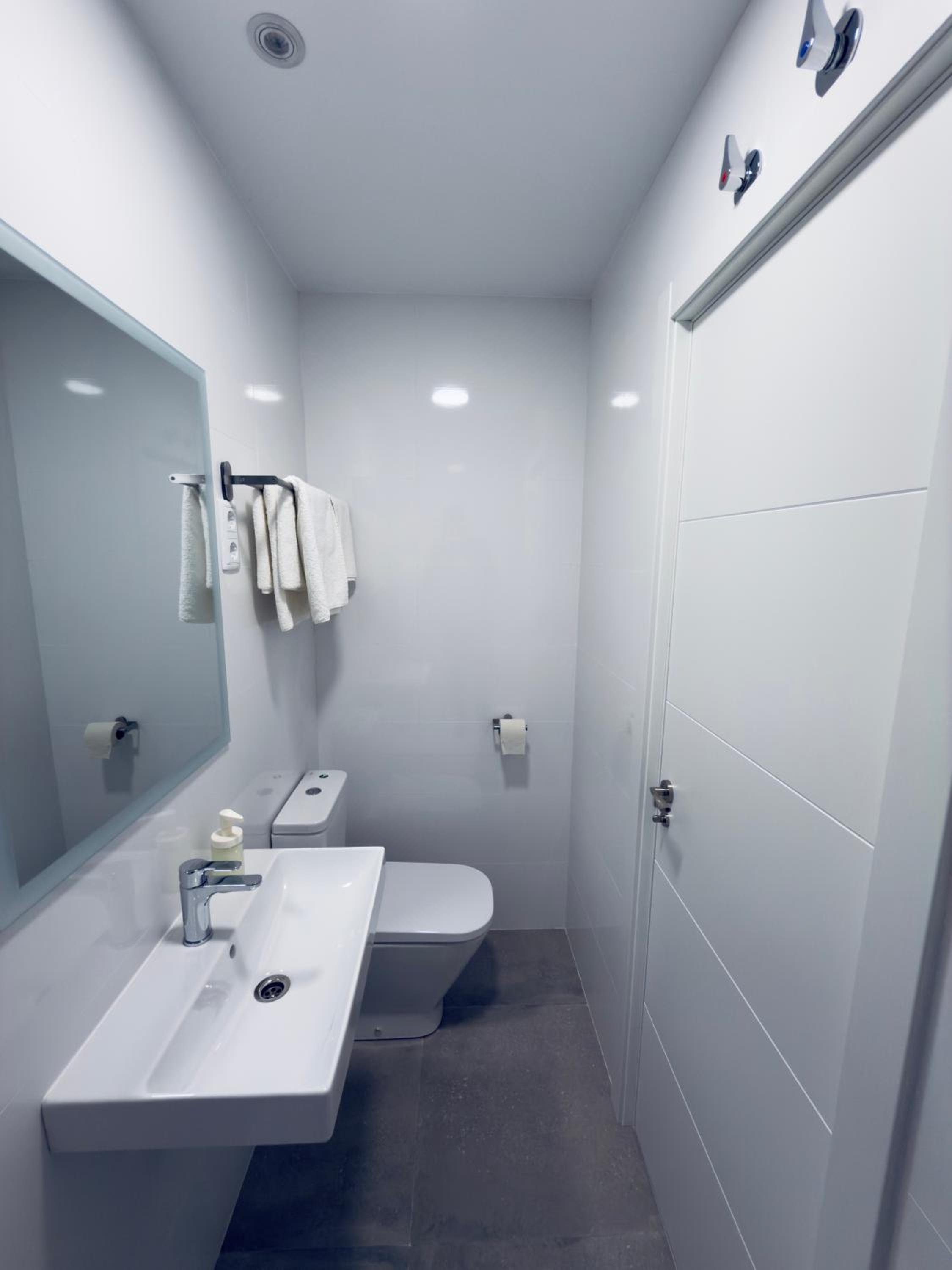 Double Room with Private Bathroom photo 3