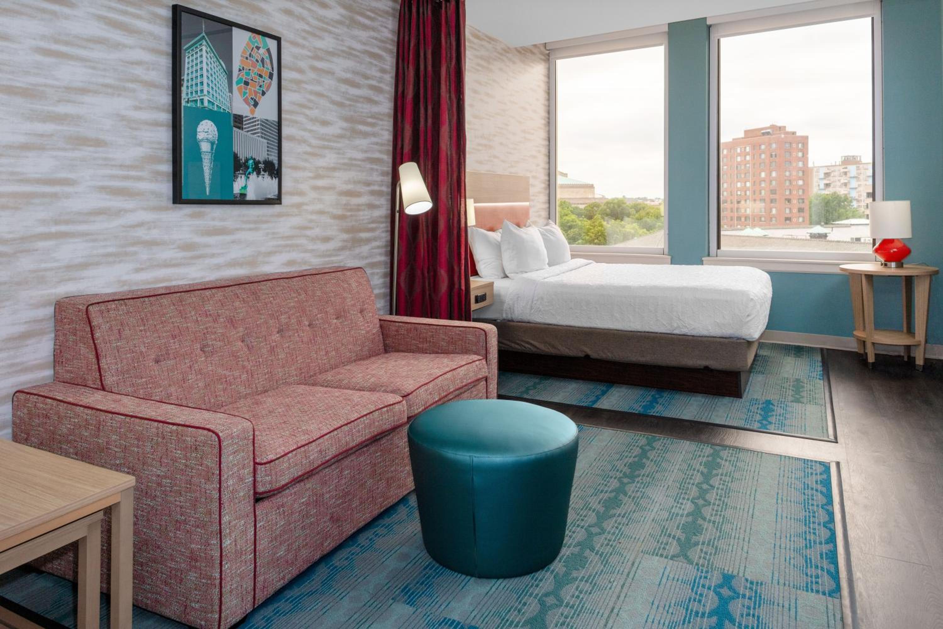 Queen Studio Suite with Roll-In Shower - Mobility Accessible - Photo 1