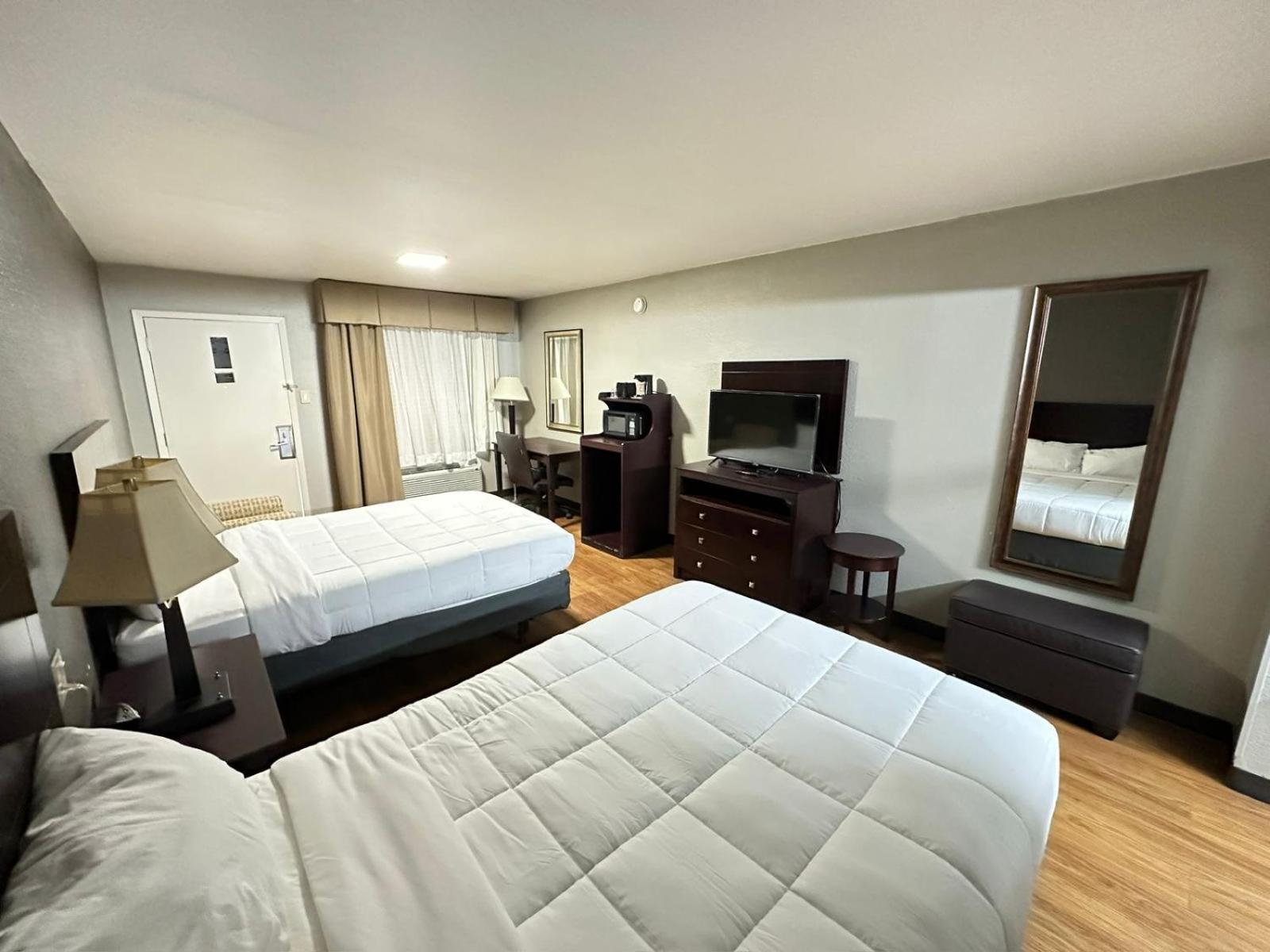 Double Room with Two Double Beds - Non-Smoking - Photo 1
