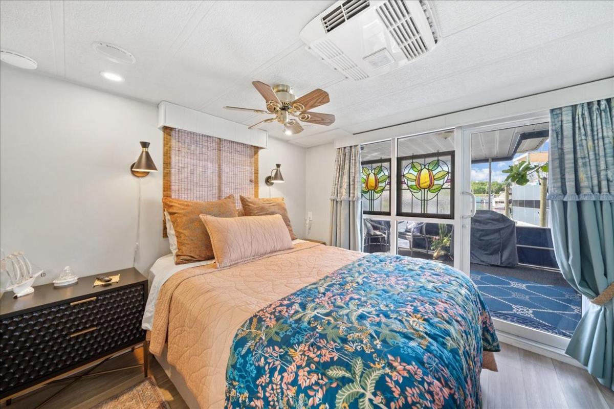 One-Bedroom Bungalow