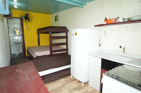 Economy Triple Room photo 1