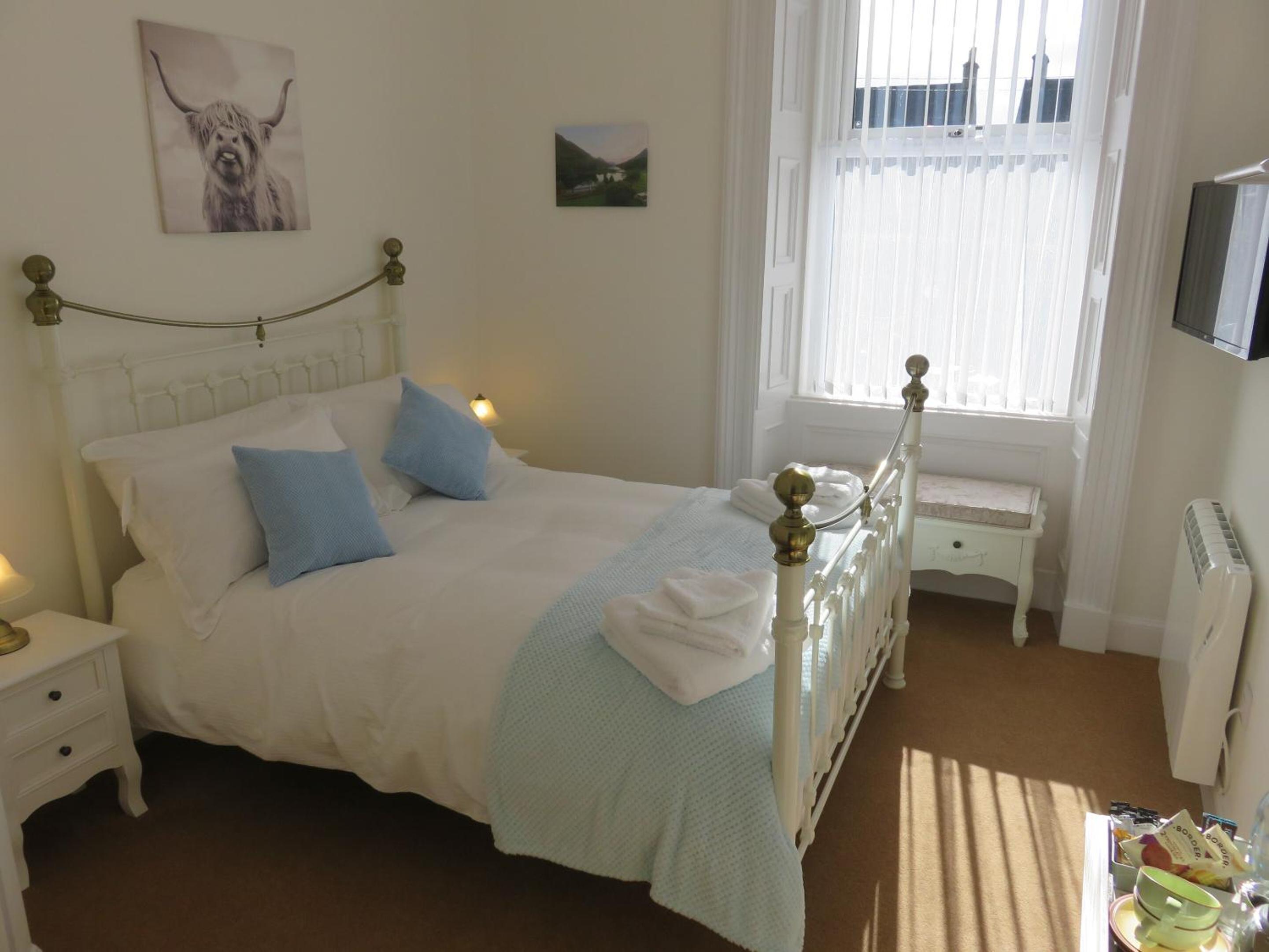 Double Room with Private Bathroom - Photo 1