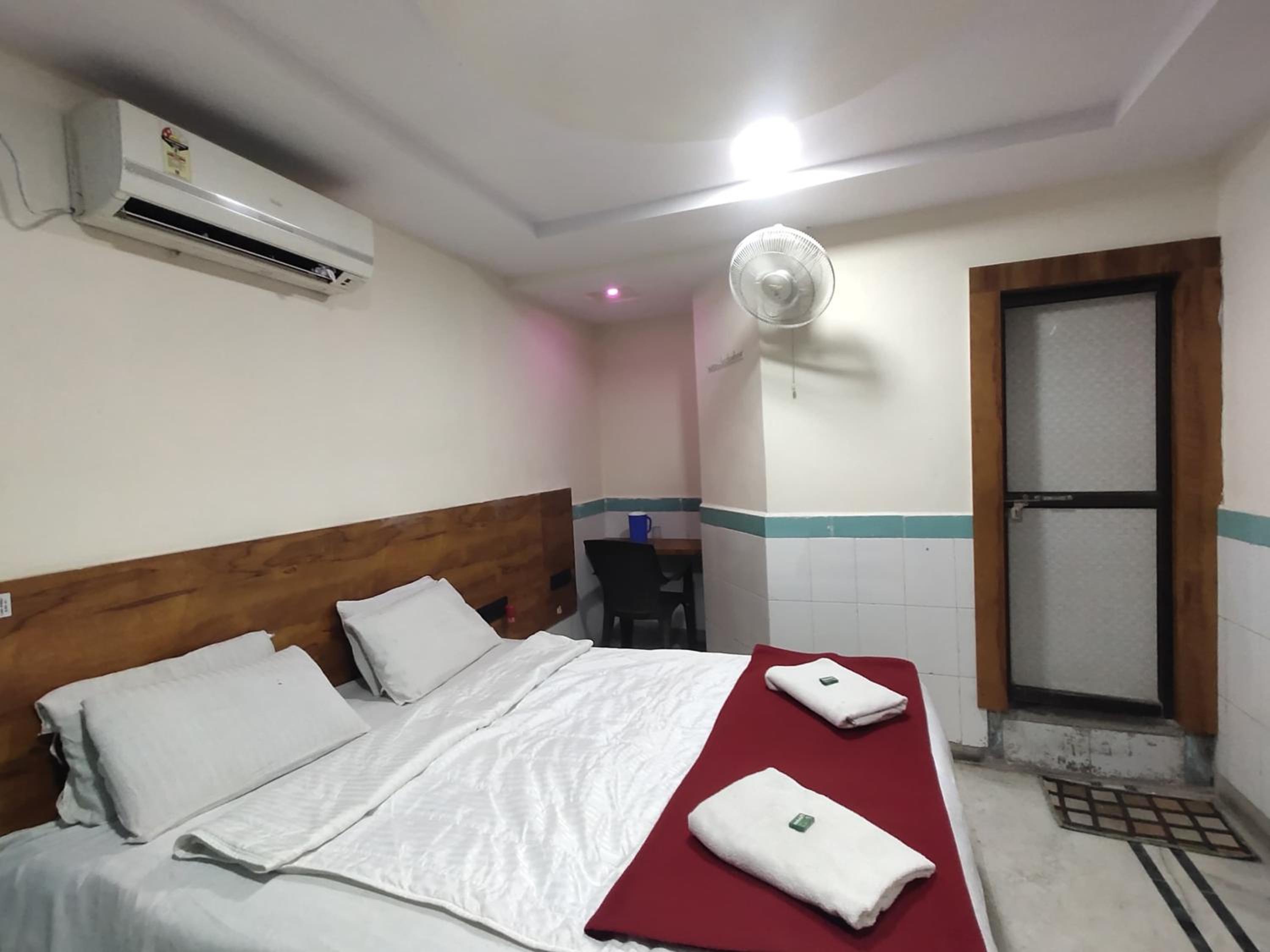 Deluxe Single Room - Photo 3