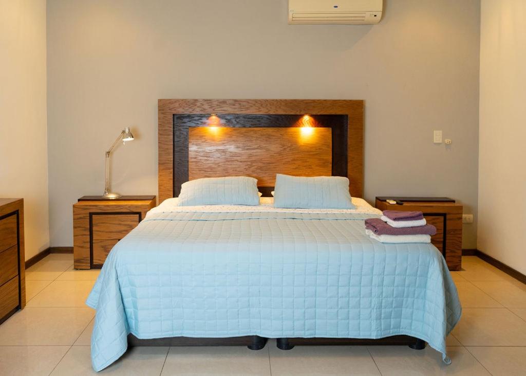 Queen Room With Spa Bath photo 1