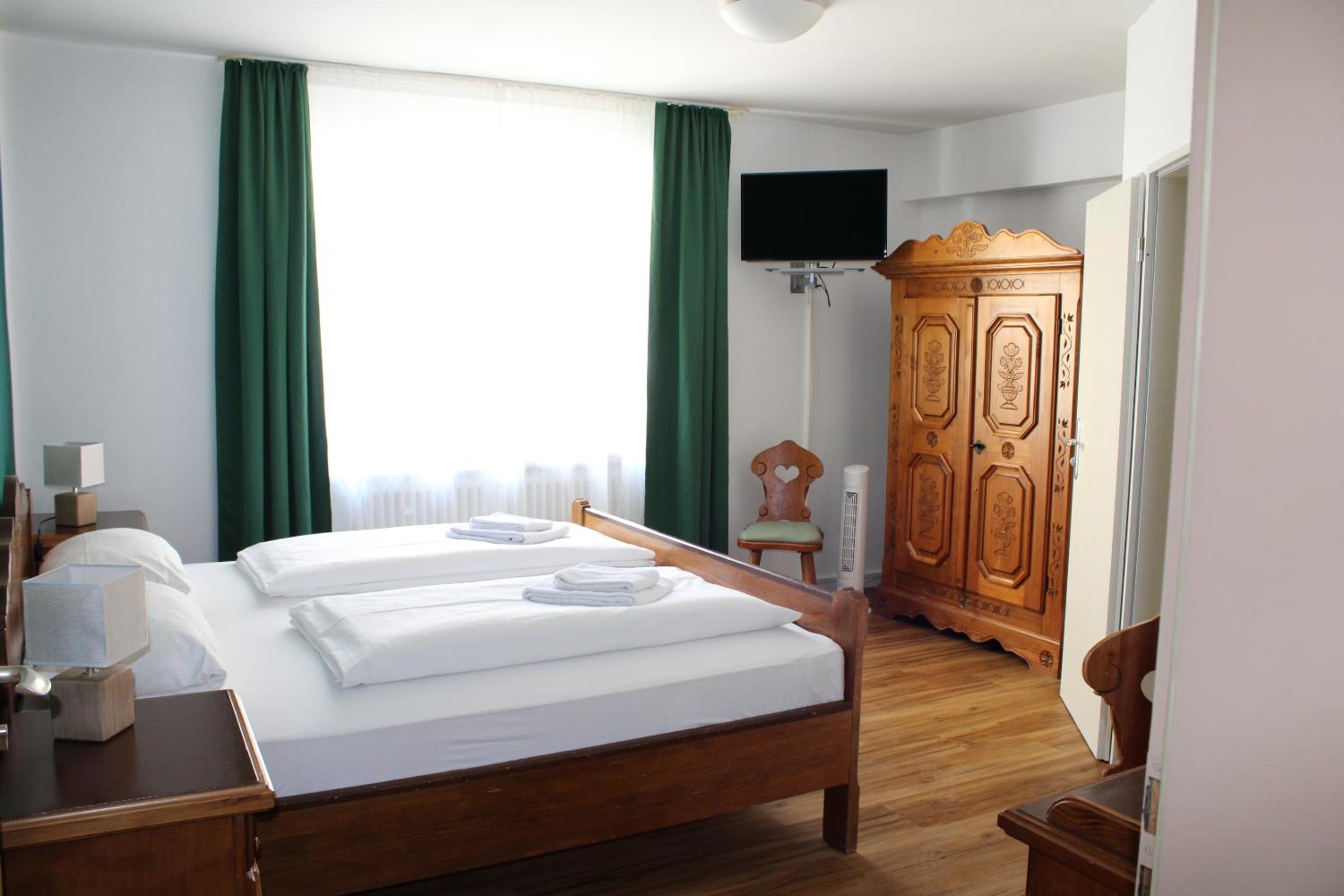 Small Double Room photo 2