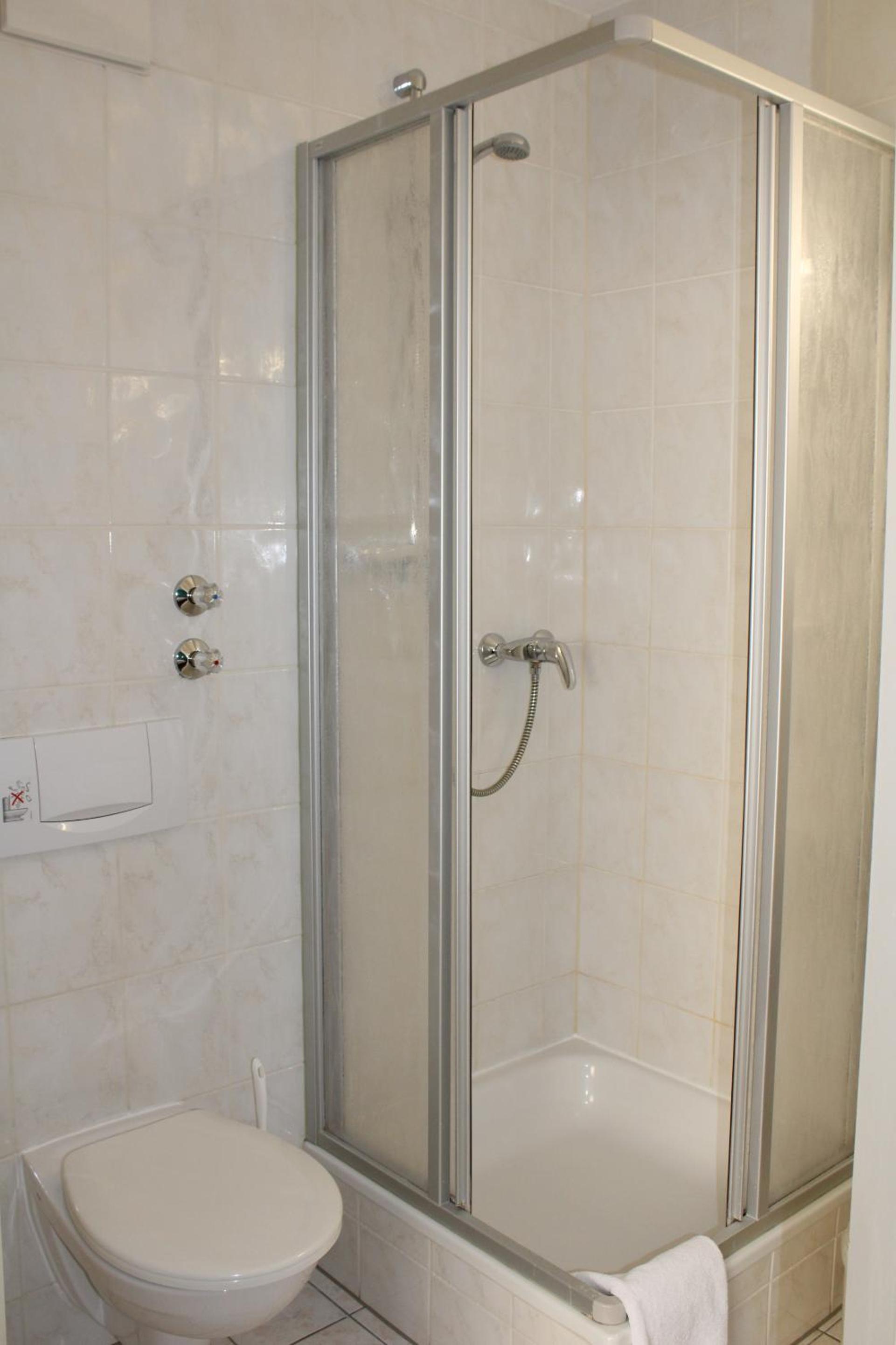 Small Double Room photo 3
