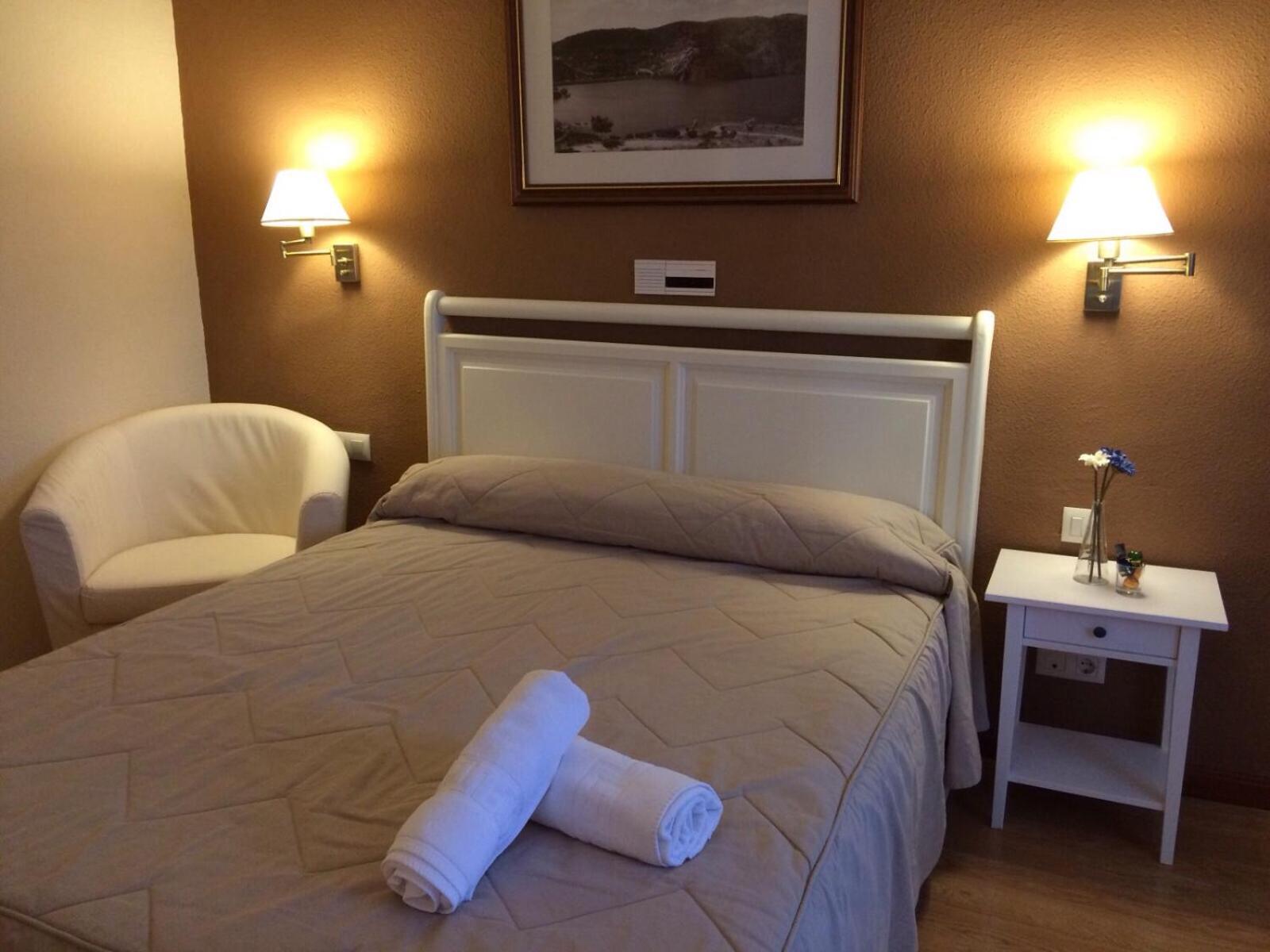 Queen Room with Garden View - Photo 7
