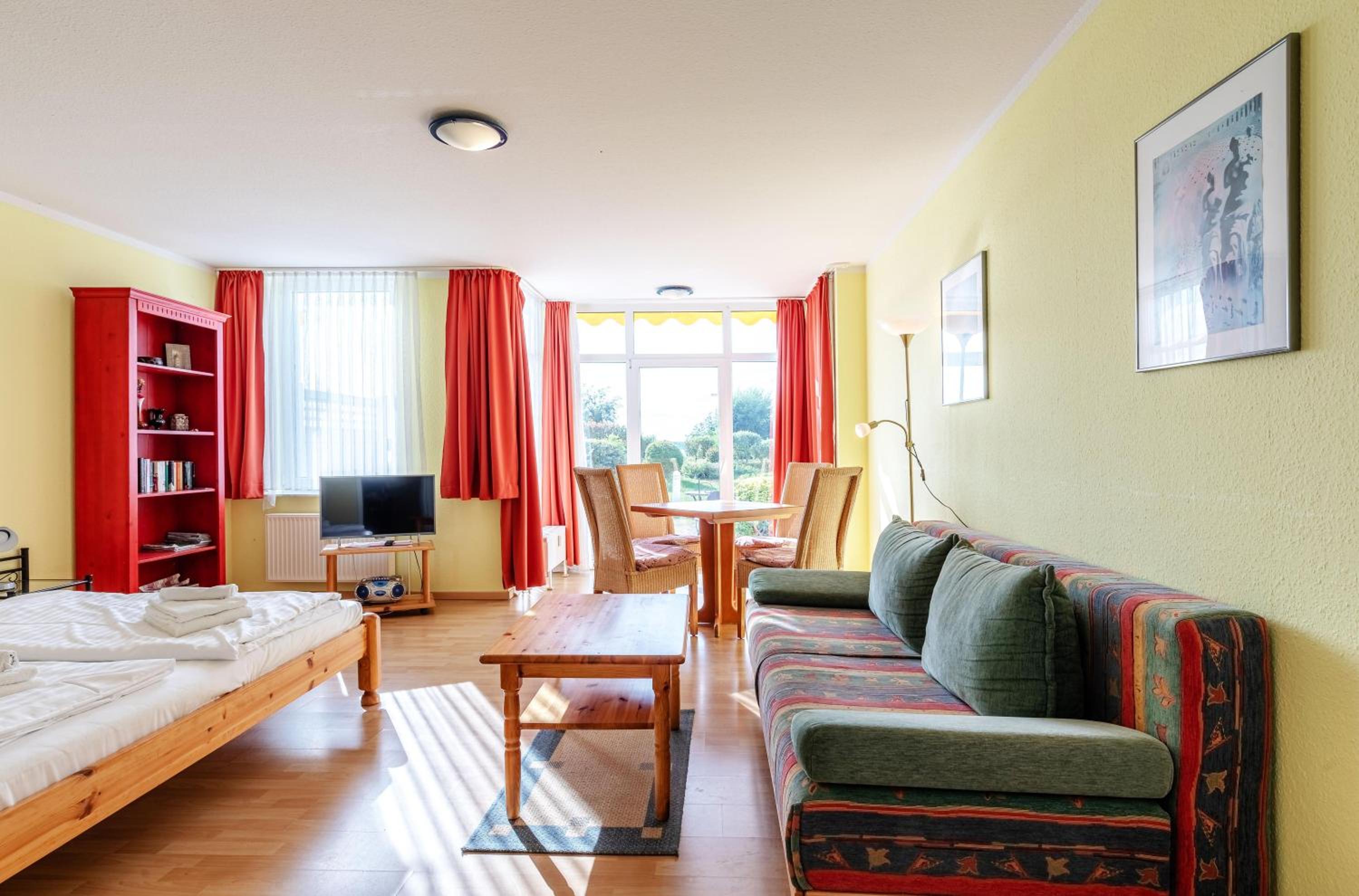 Apartment with Lake View photo 1