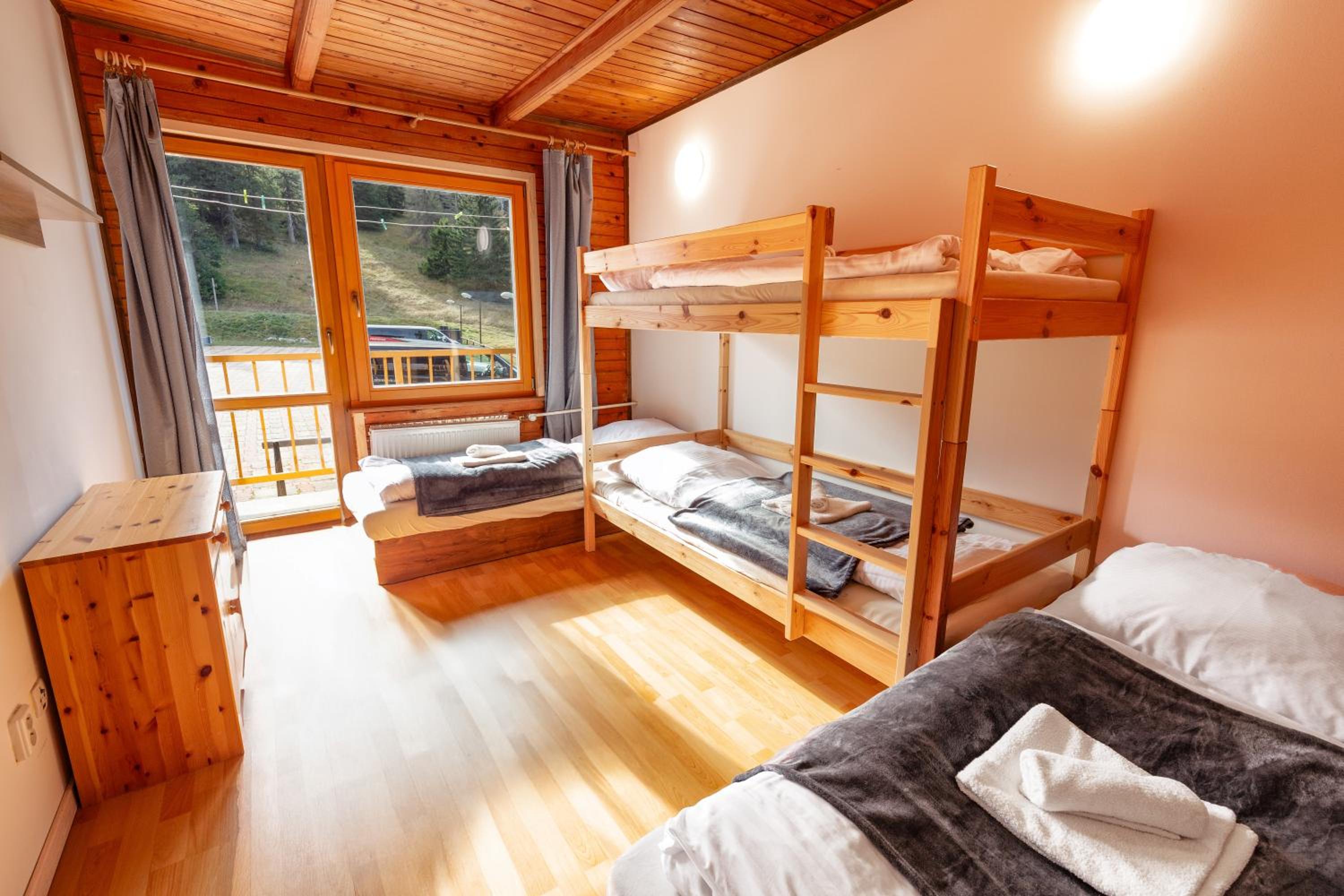 Quadruple Room with Mountain View