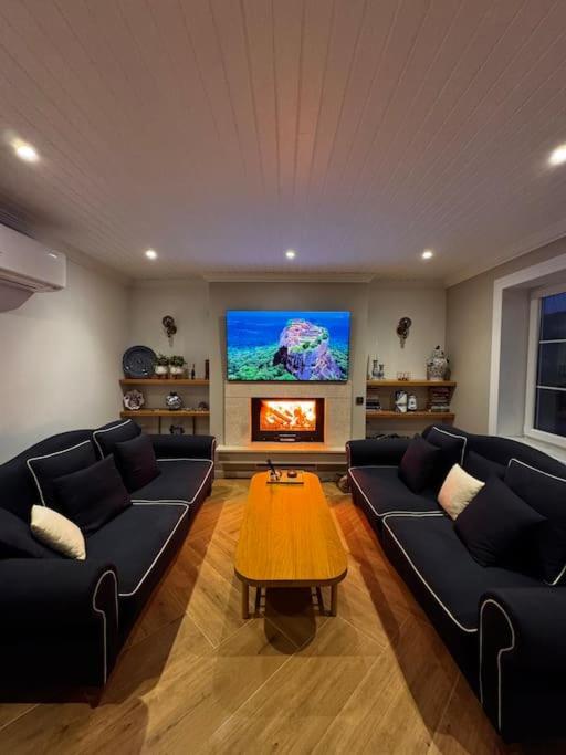 Villa photo 2