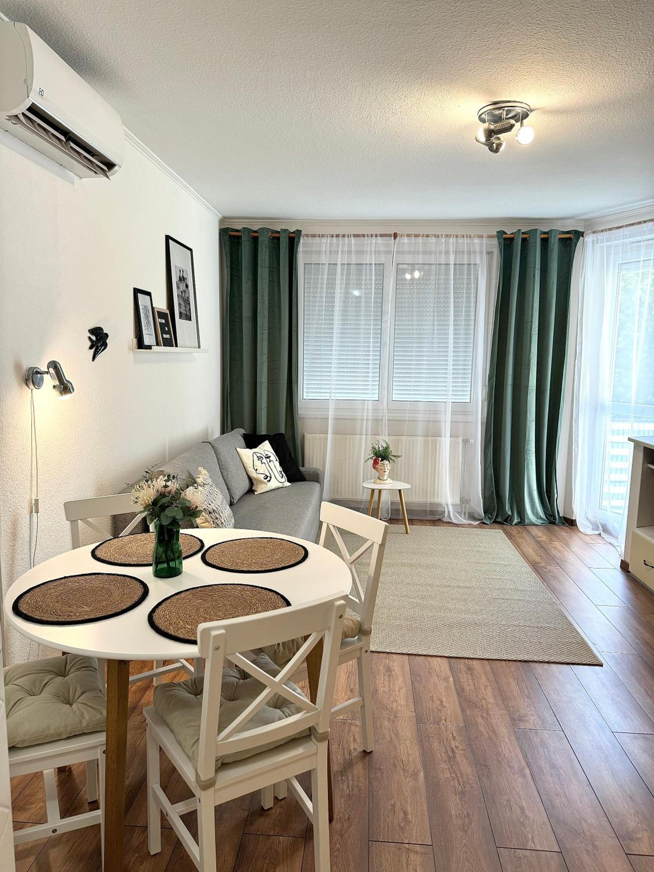 One-Bedroom Apartment
