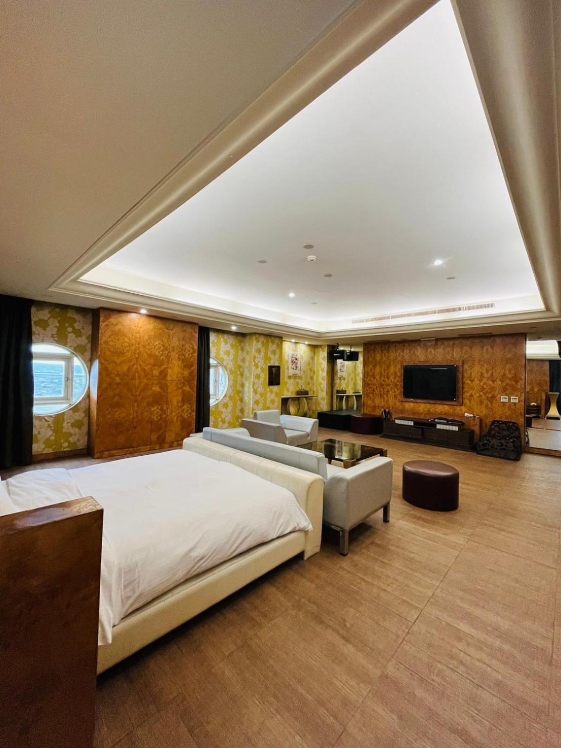 Superior Double Room with KTV