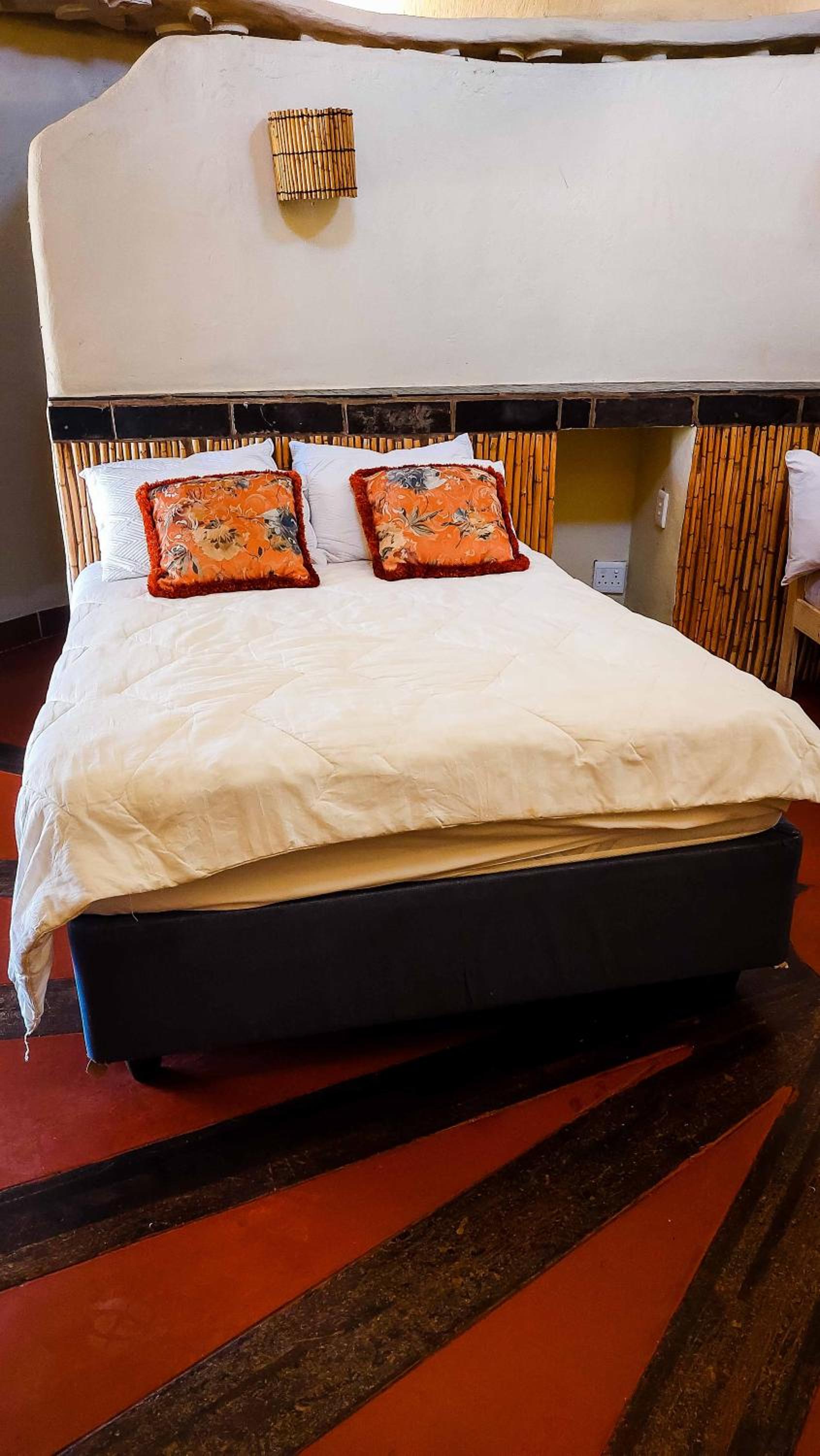 Double Room - Photo 11
