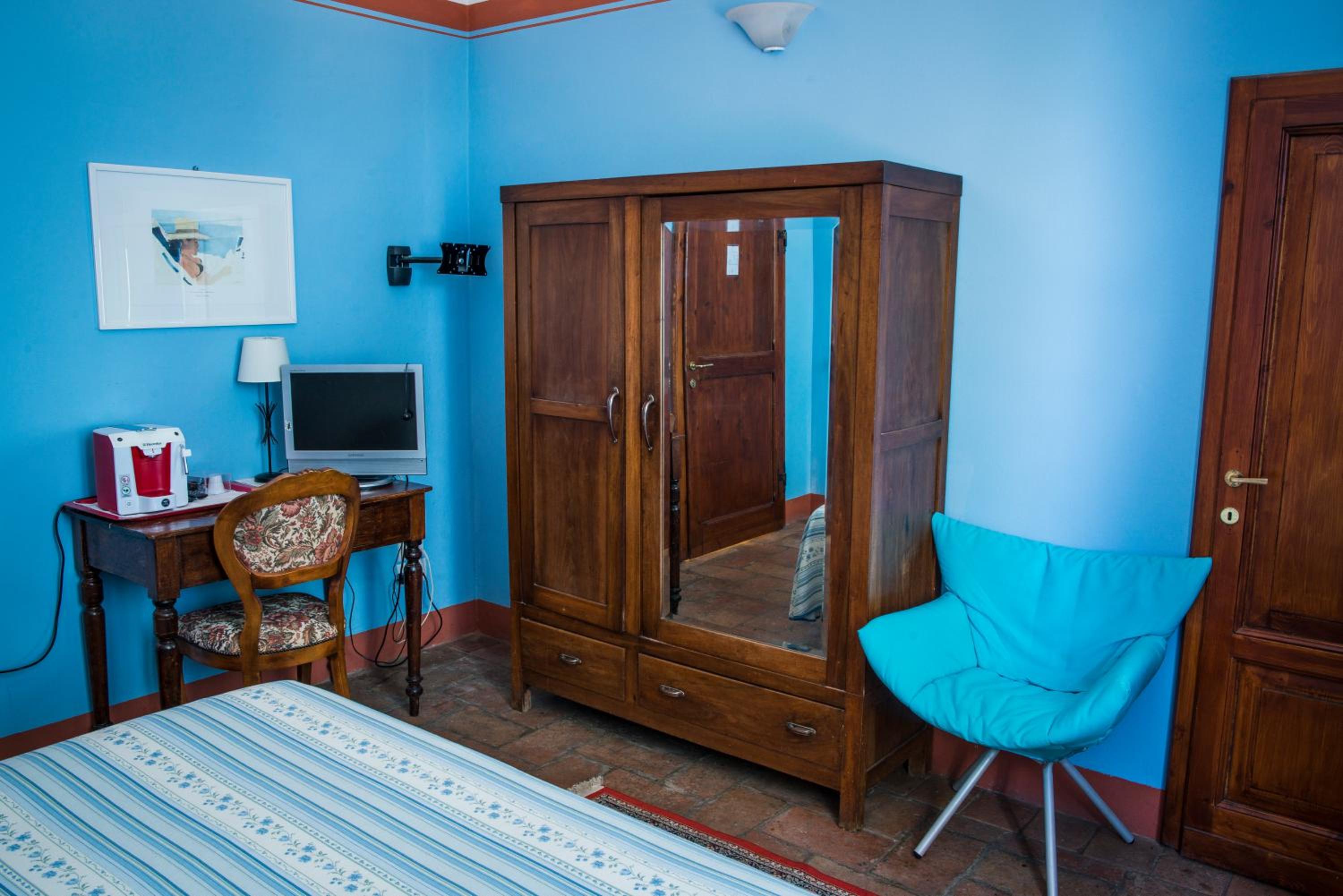 Double Room - Photo 4