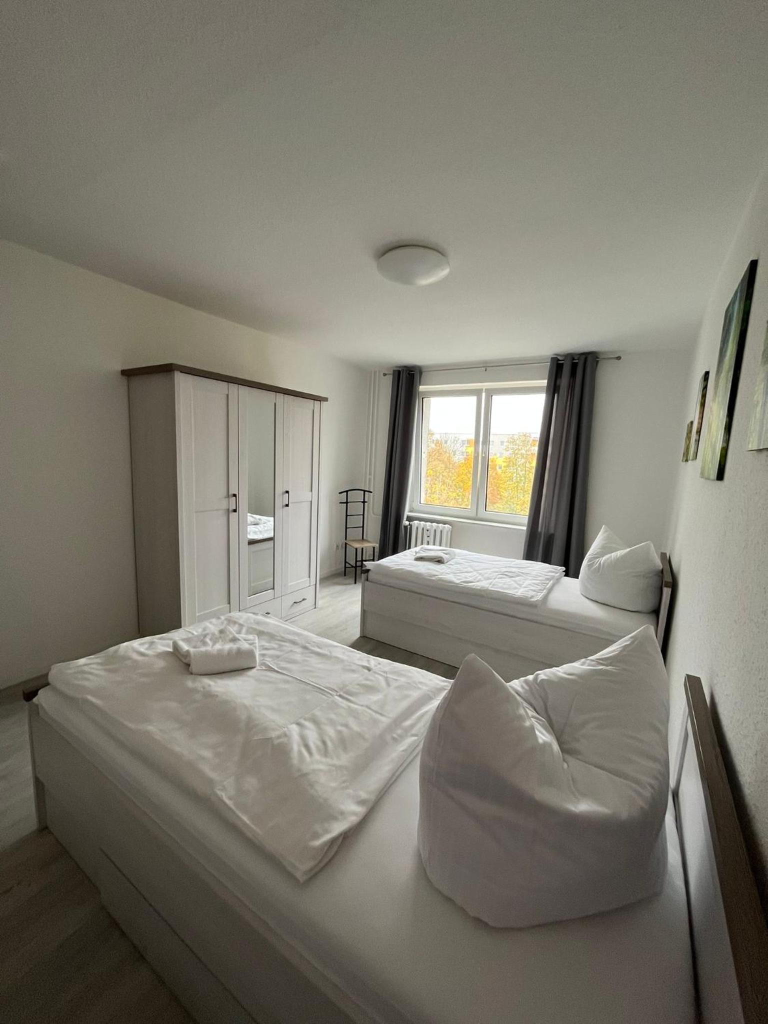 Two-Bedroom Studio Apartment photo 3