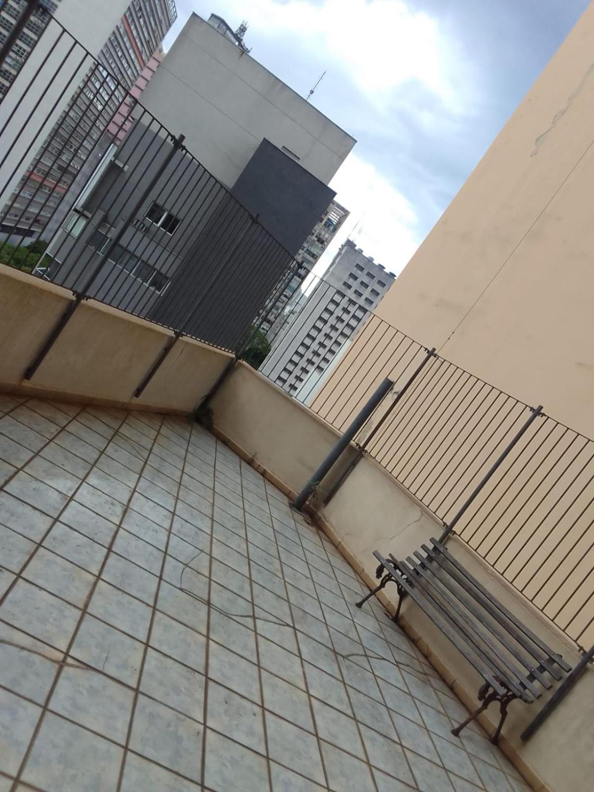 Apartment - Photo 34