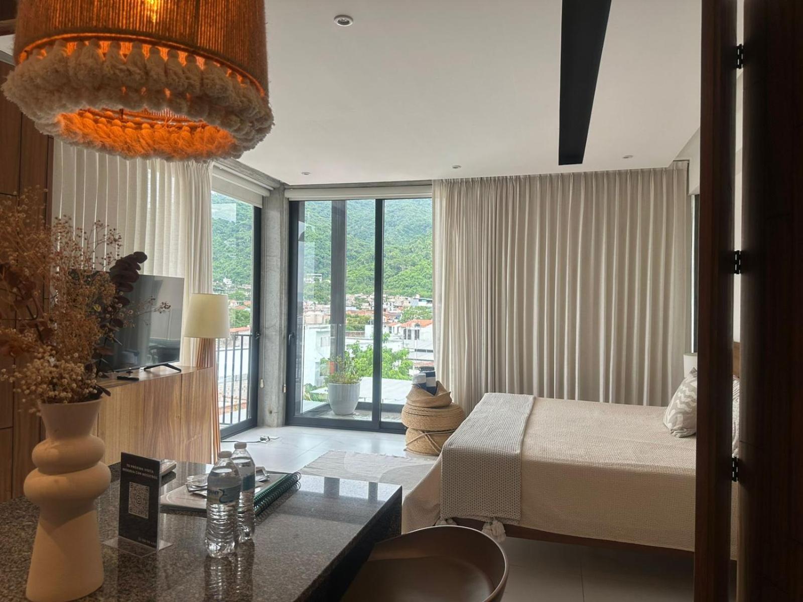 Deluxe Family Room photo 3