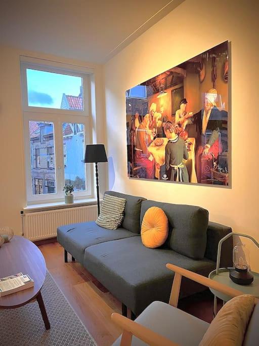 One-Bedroom Apartment photo 1