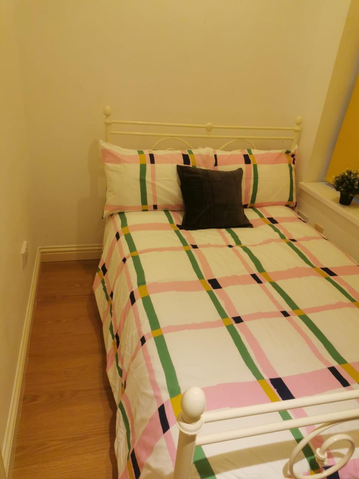 Large Single Room