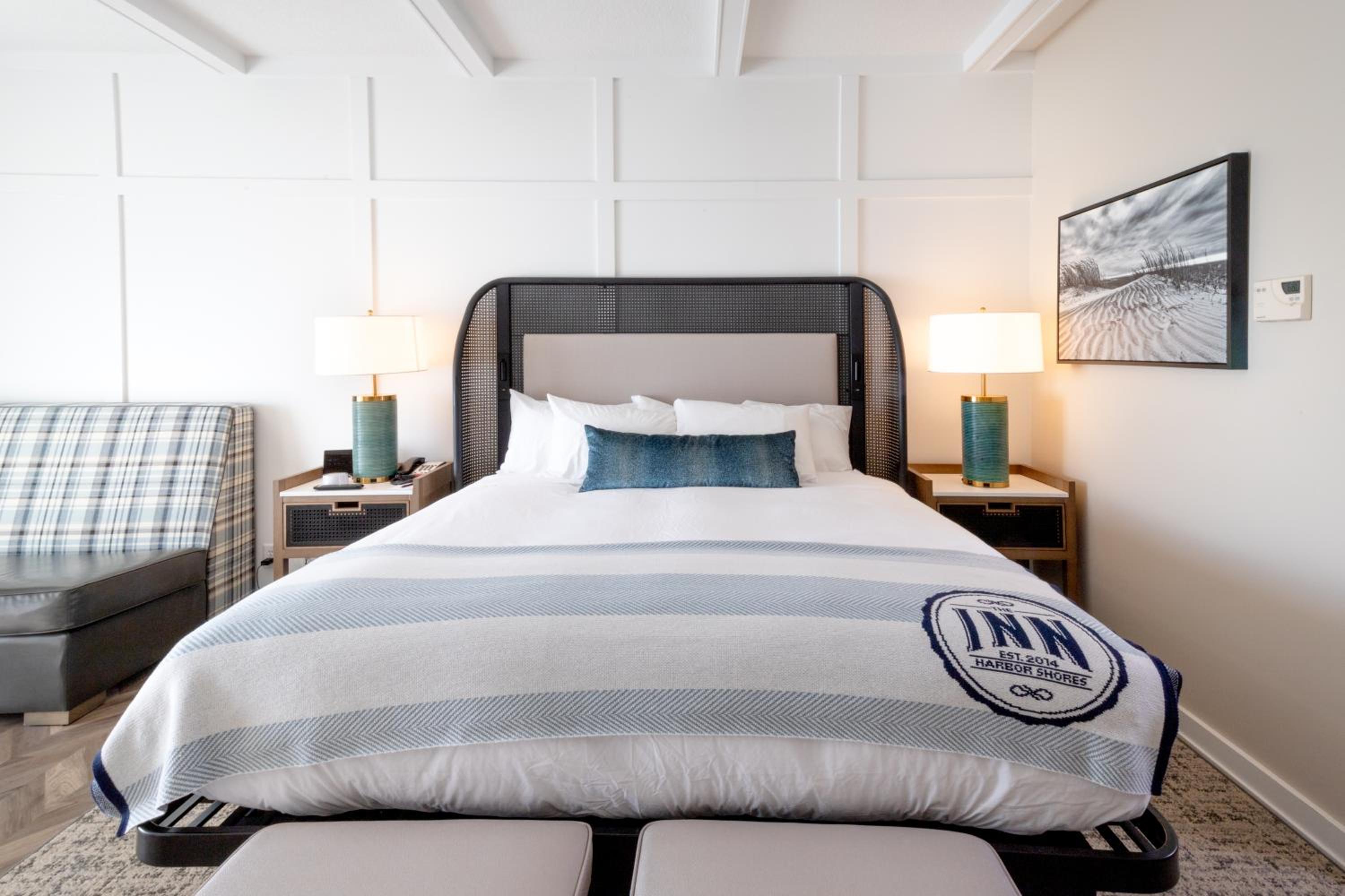 King Room with Harbor View photo 2