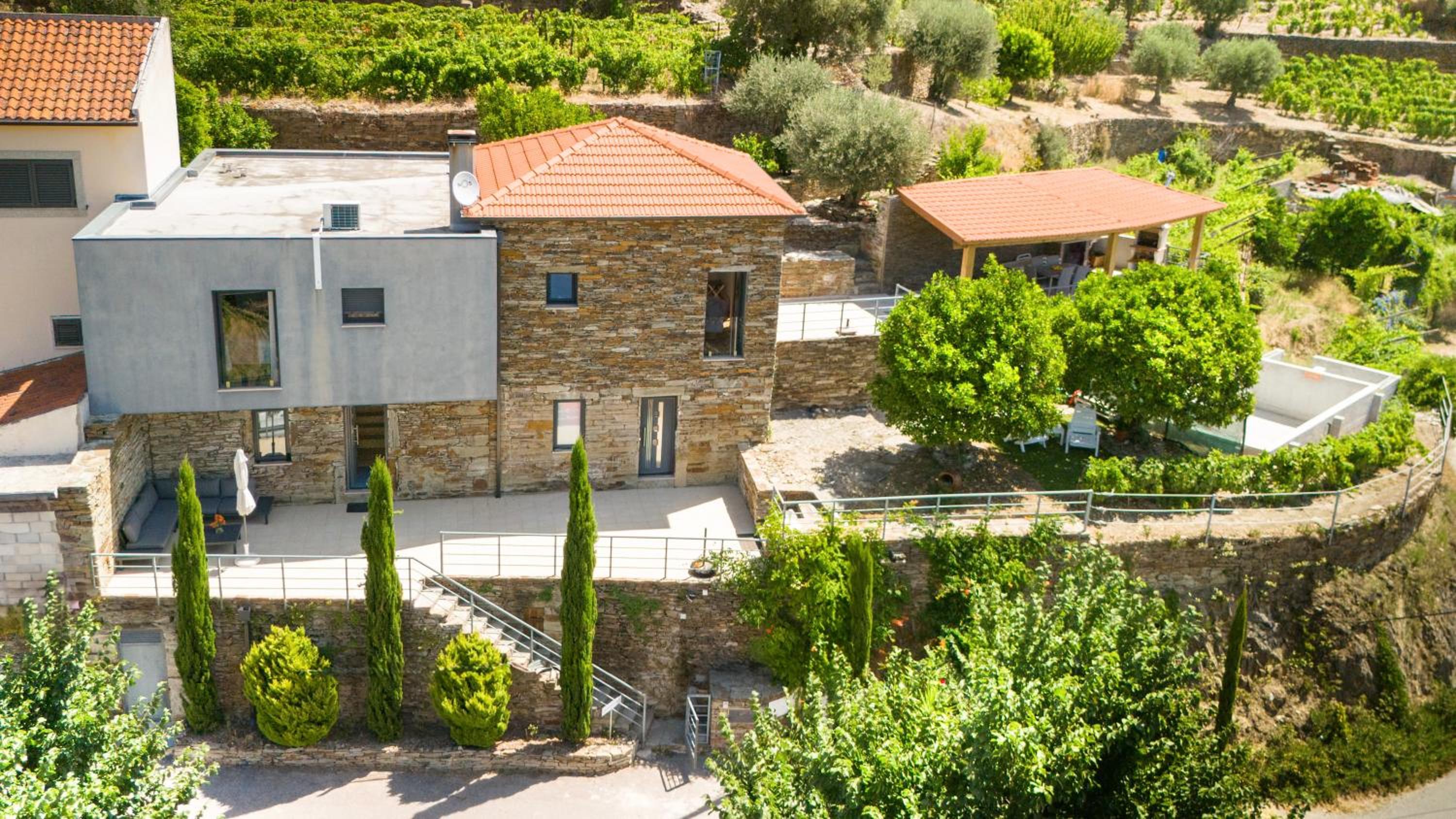 Four-Bedroom House - Photo 12