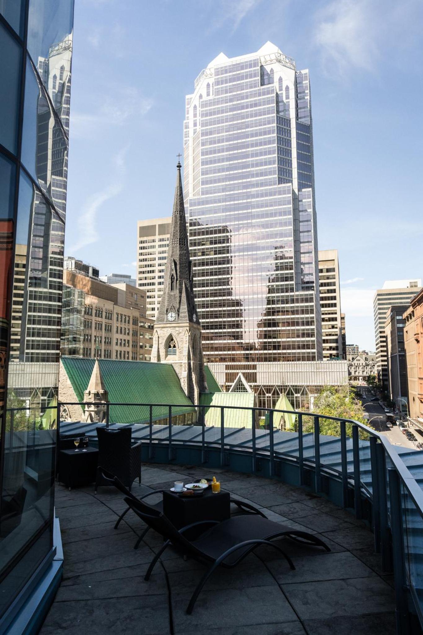 Grand Montreal Terrasse 1 King Bed